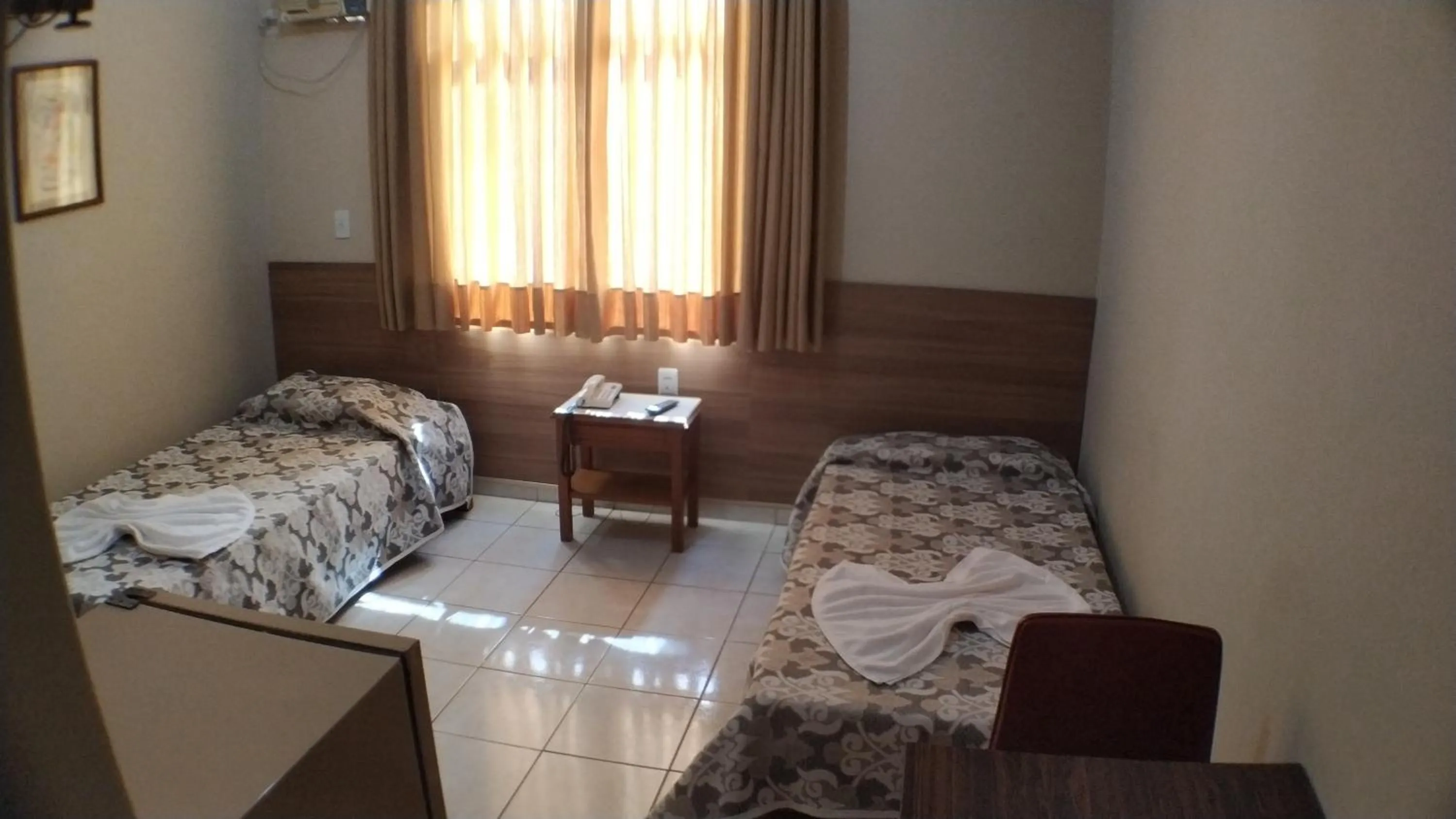 Photo of the whole room, Bed in Hotel Itamarati