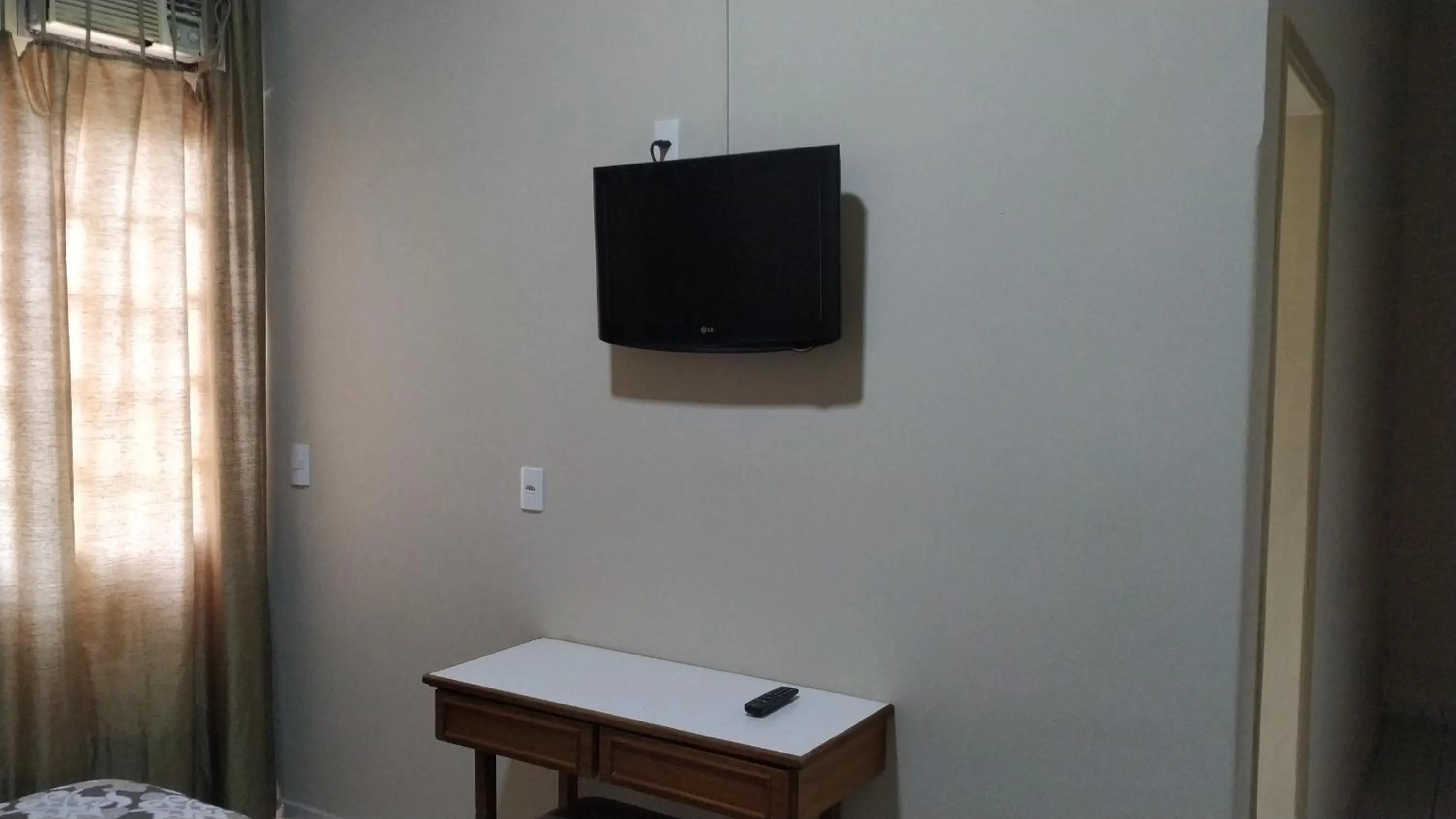 TV and multimedia in Hotel Itamarati