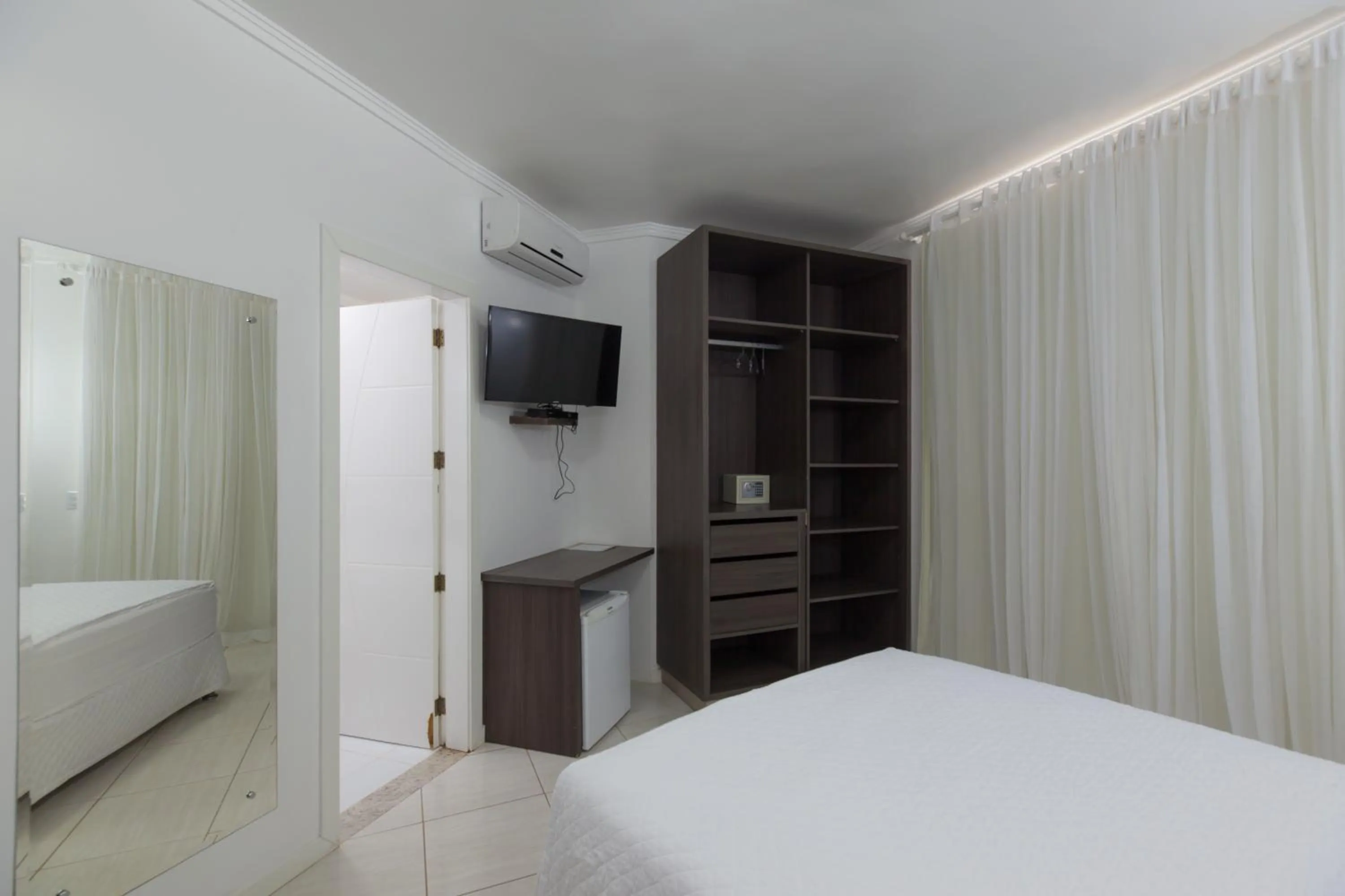 Bedroom, Bed in Pousada Oásis de Mariscal