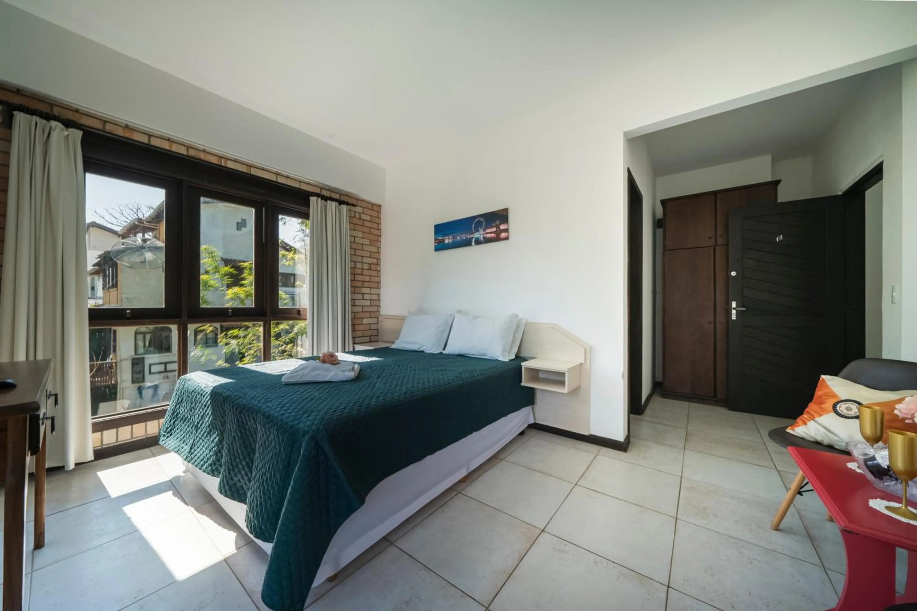 Photo of the whole room, Bed in Pousada Albacora