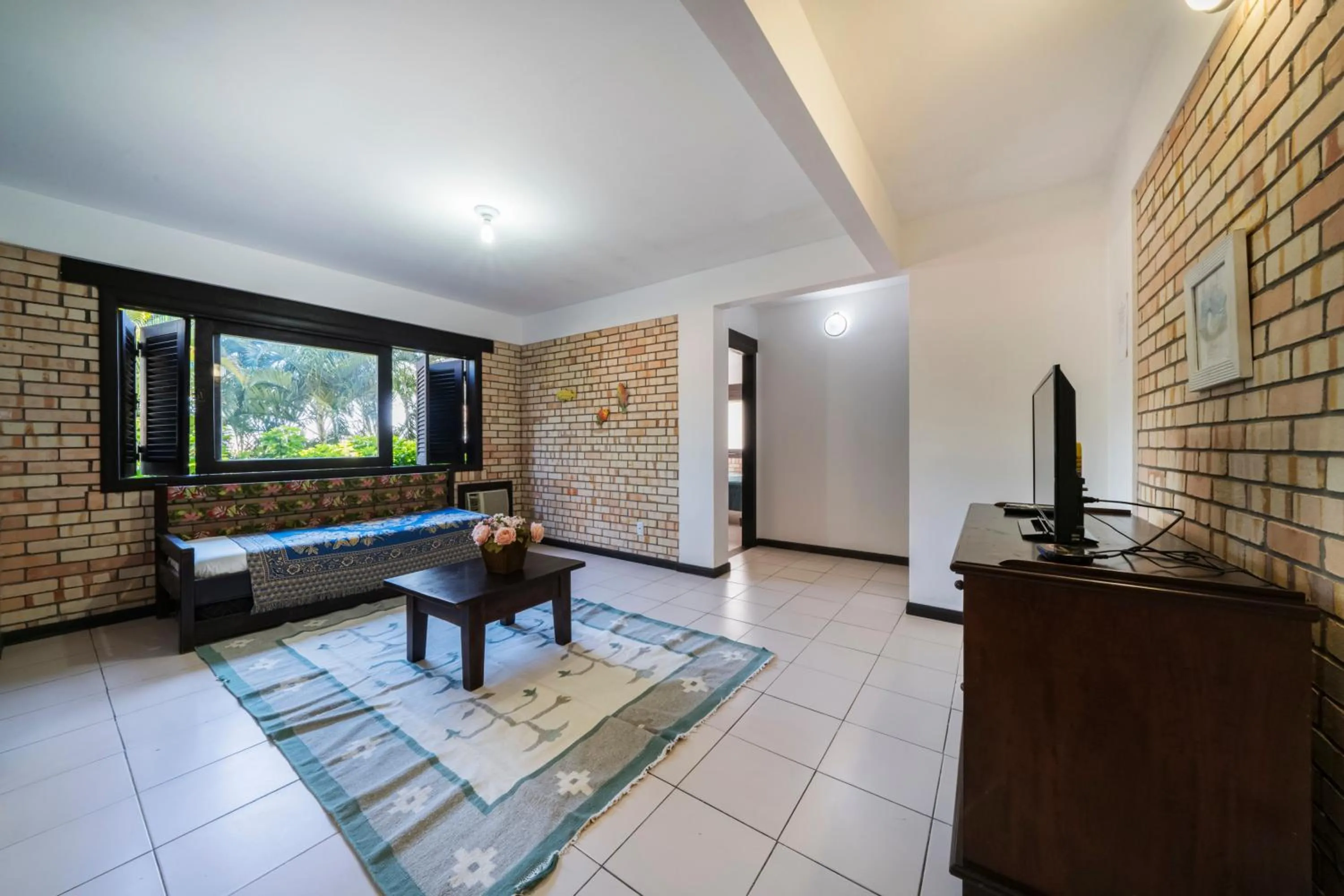 Living room in Pousada Albacora