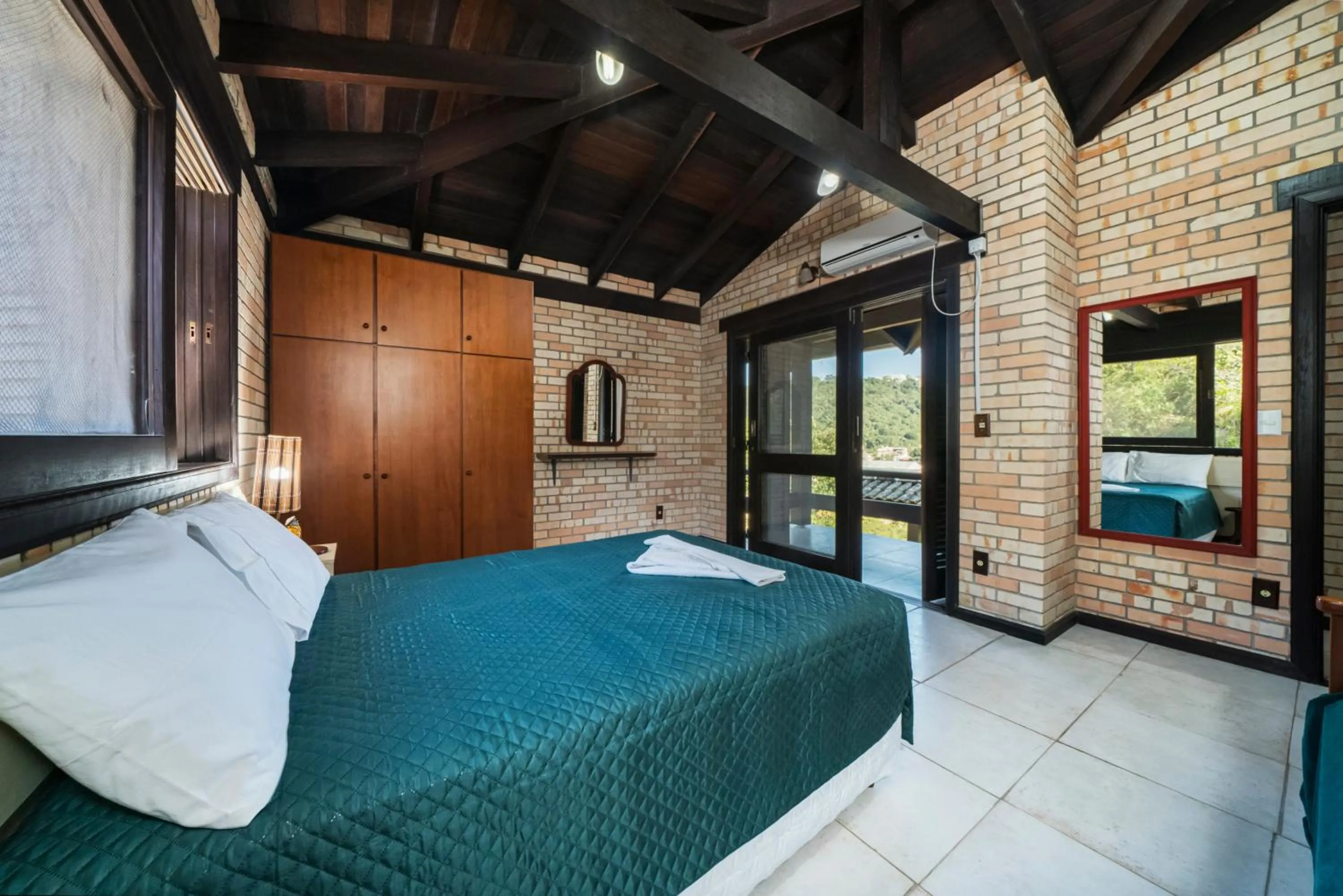 Balcony/Terrace, Bed in Pousada Albacora