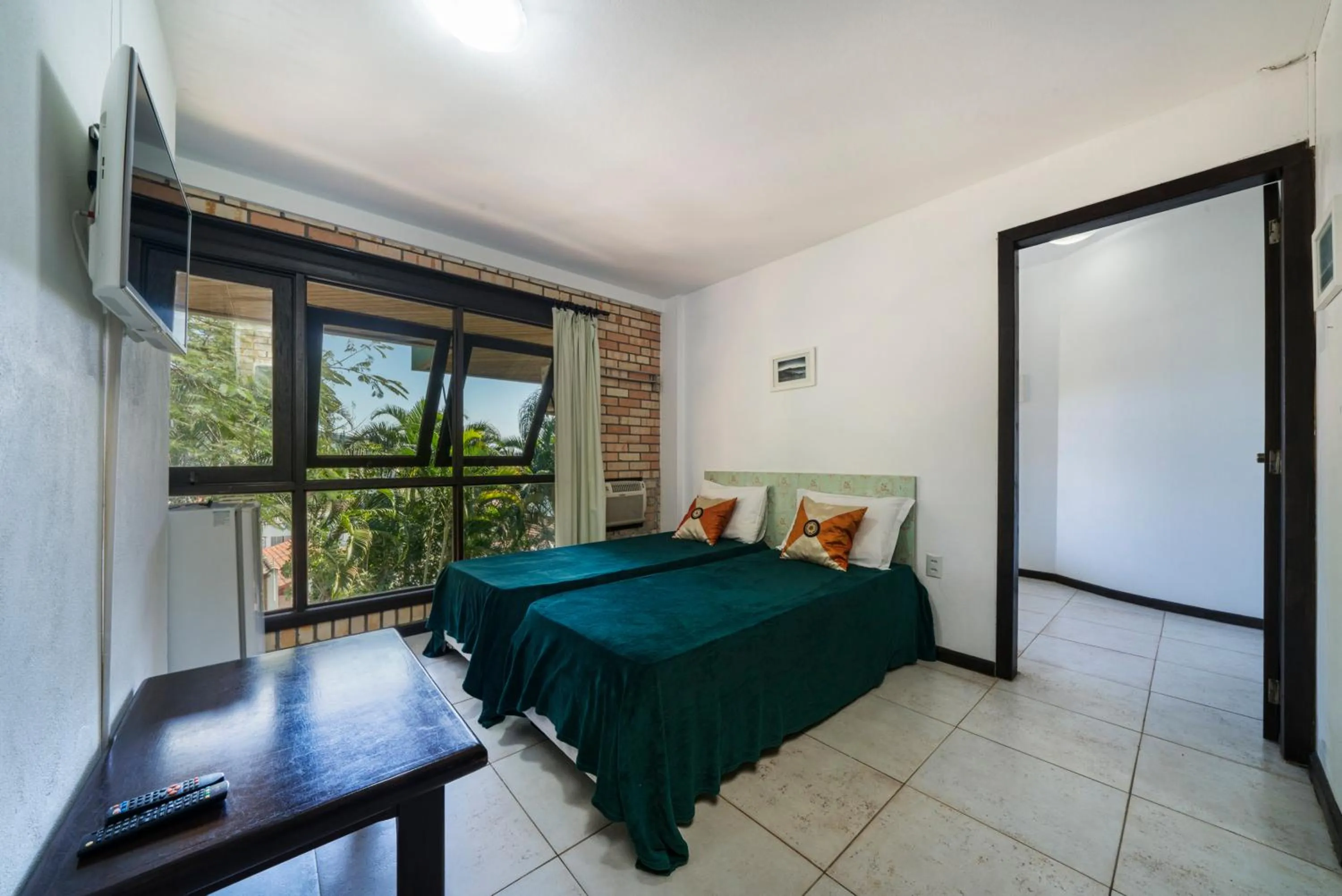 Photo of the whole room, Bed in Pousada Albacora