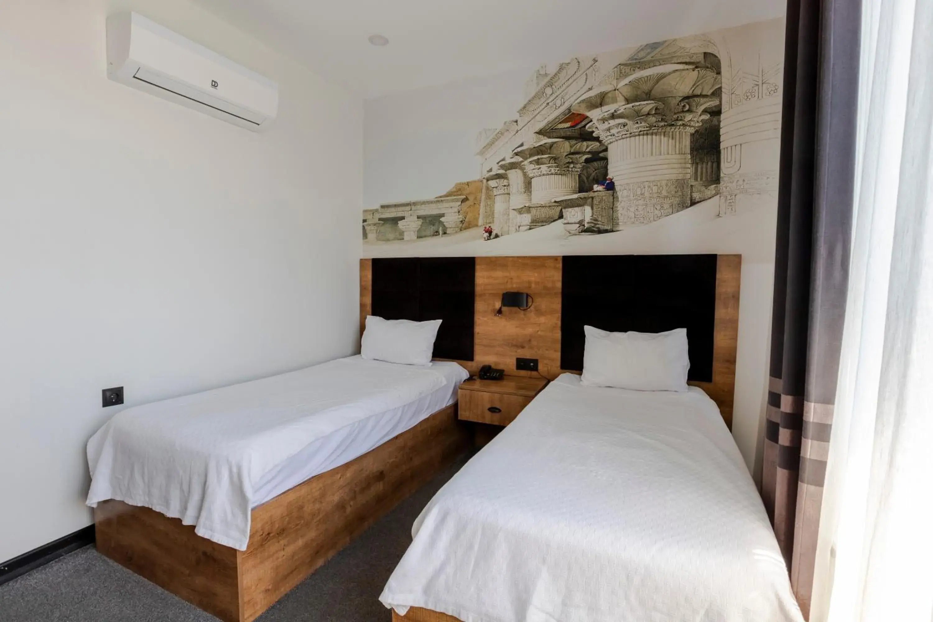 Triple Room in Acar Airport Hotel Triple Room in Acar Airport Hotel