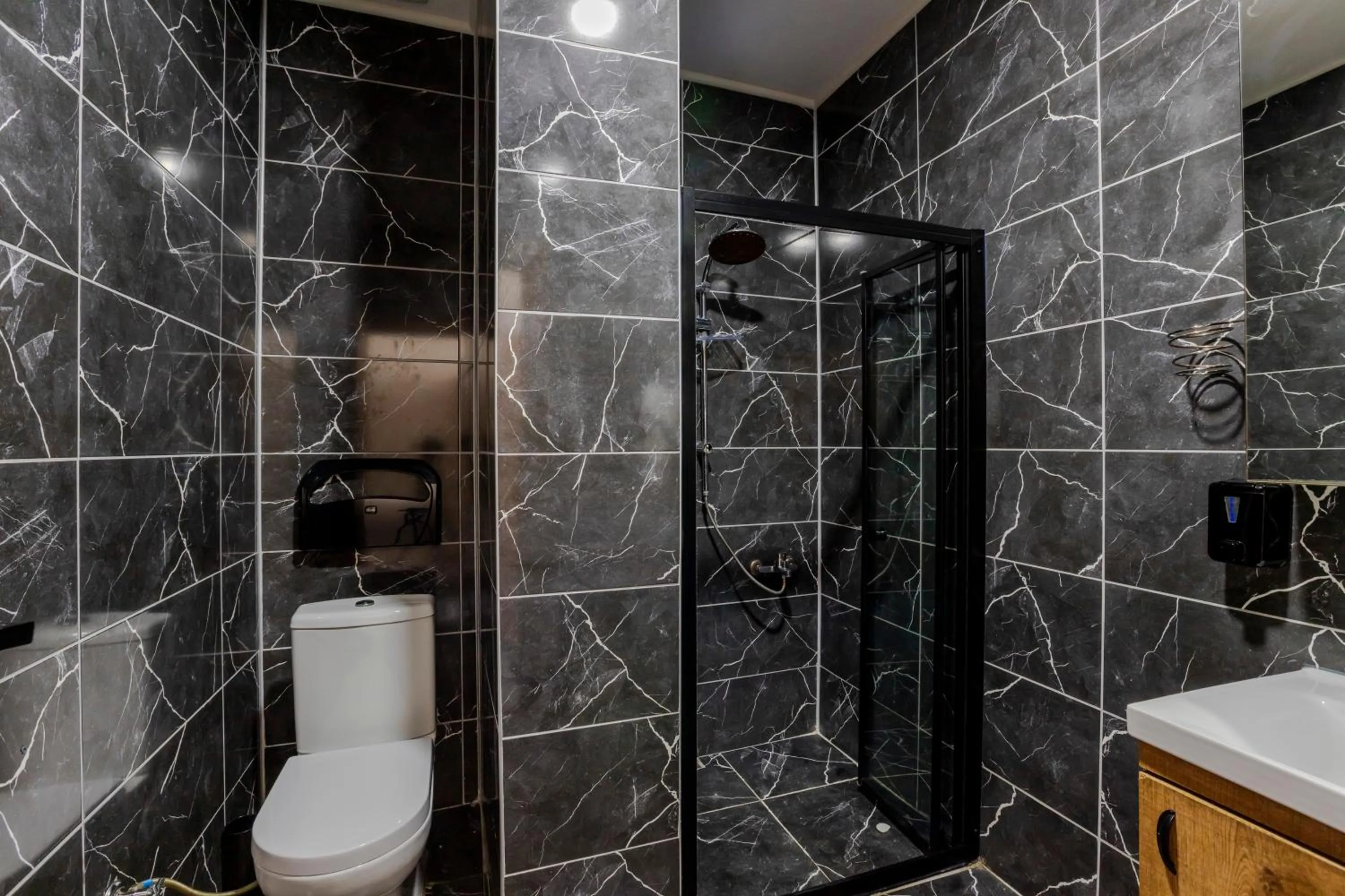 Bathroom in Acar Airport Hotel