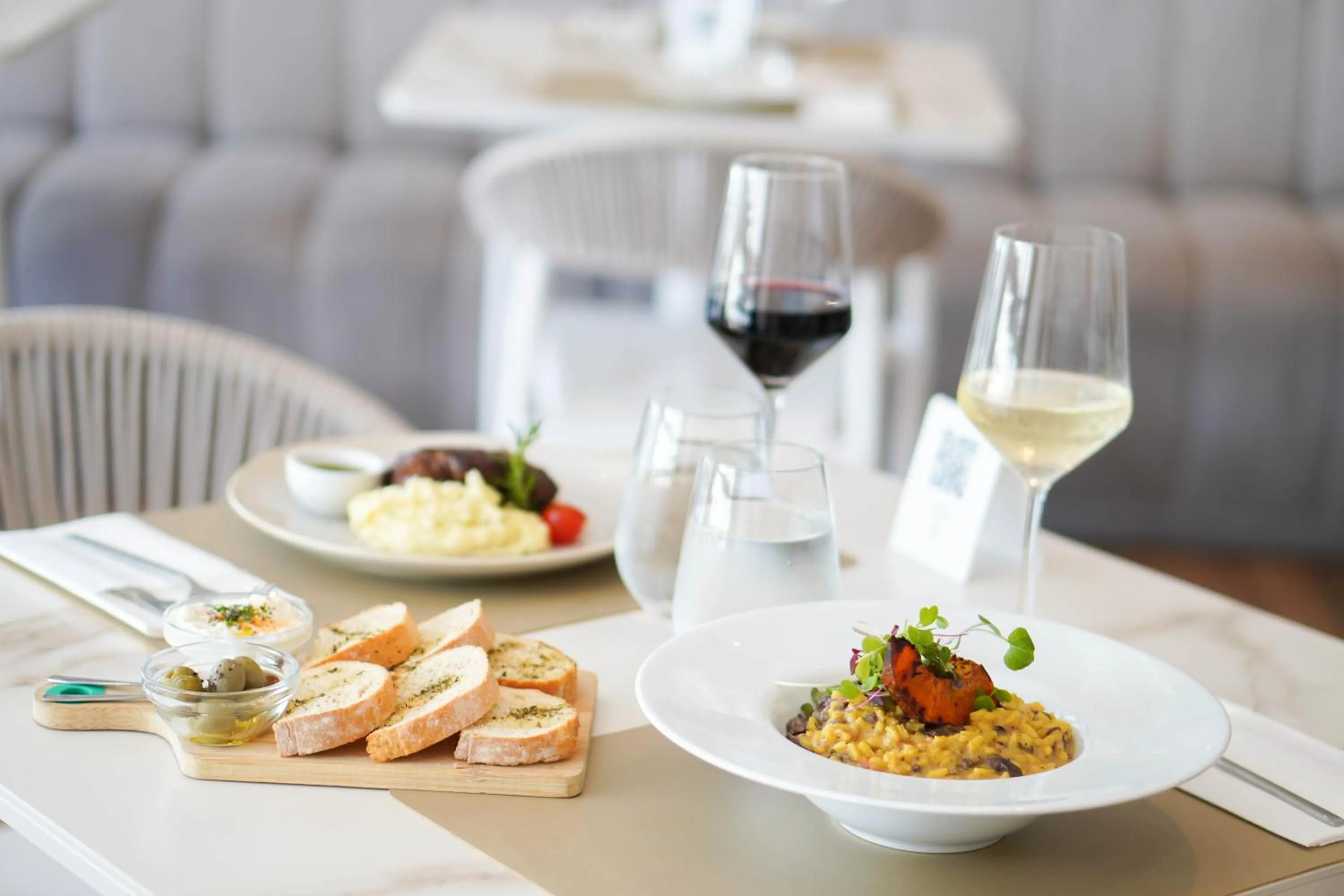 Food and drinks in Hotel Solerios Mansa