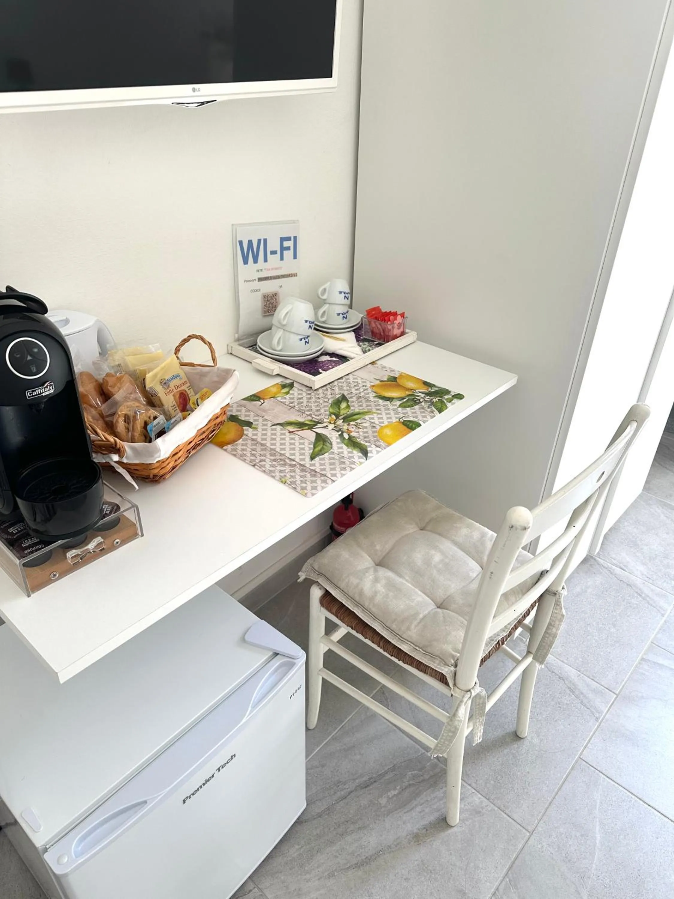 Breakfast in Garden House