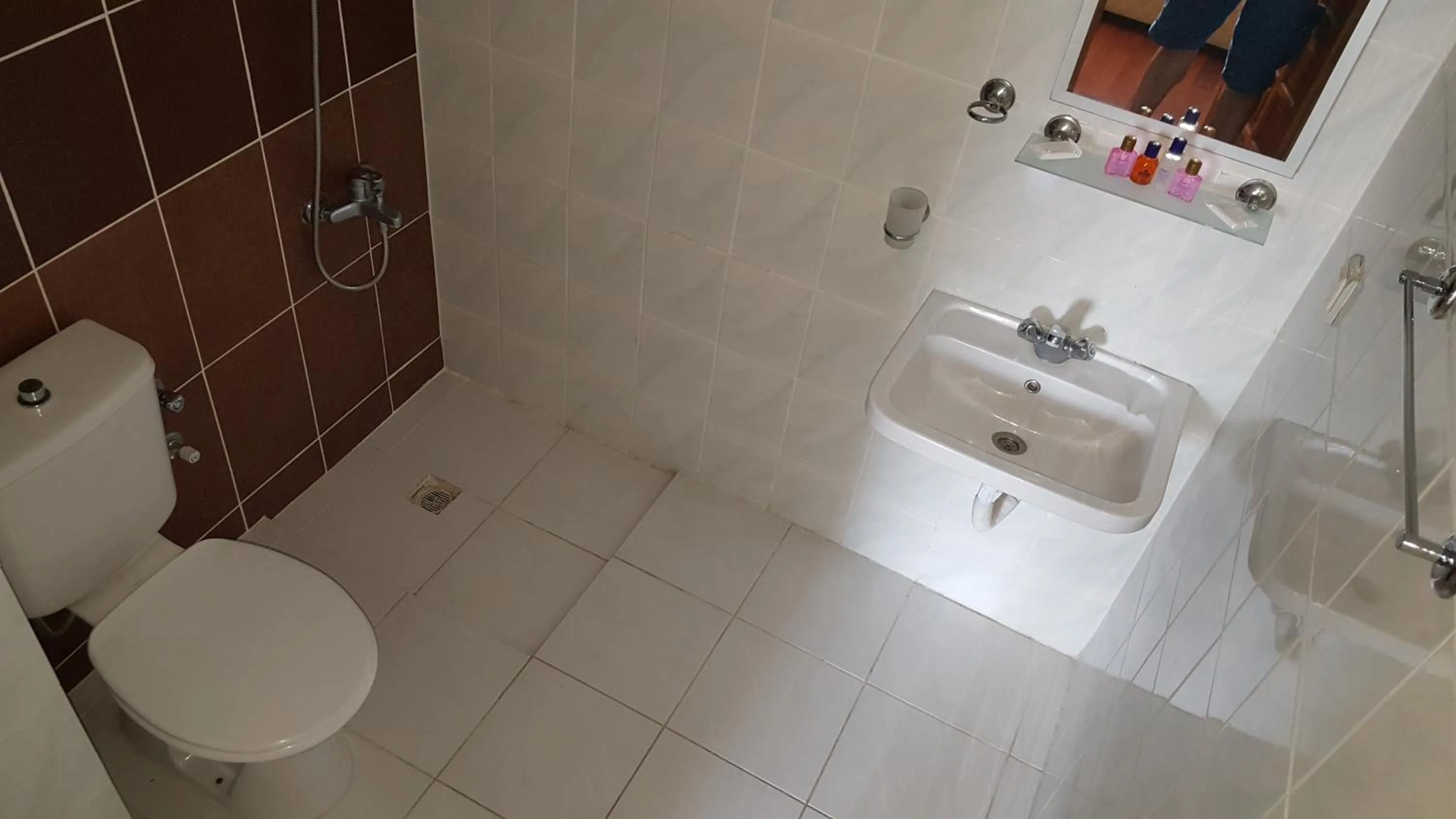 Shower in Hotel Berlin