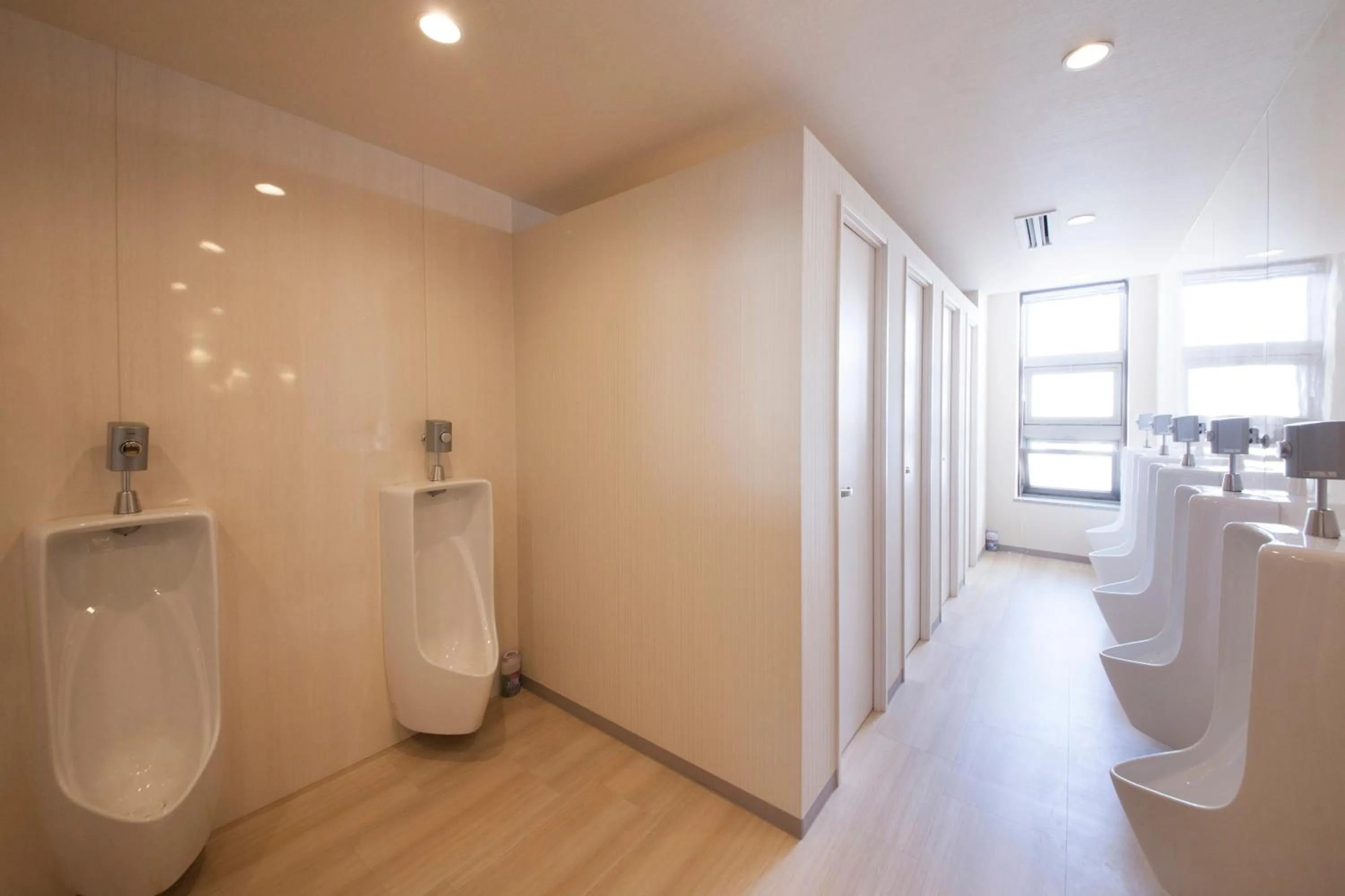 Area and facilities in Ueno Station Hostel Oriental 1 Male Only