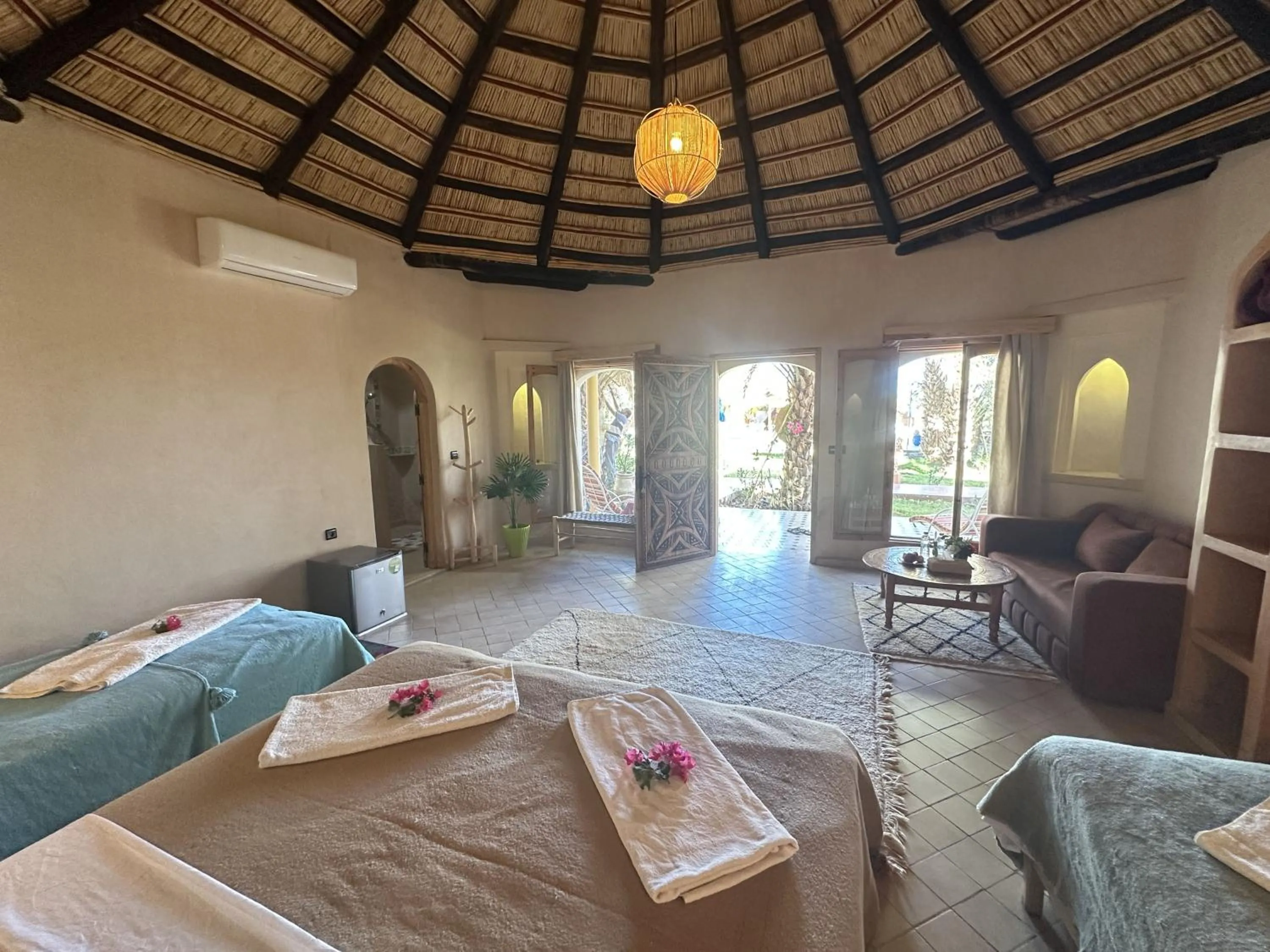 Bed in Oasis Tilogui-Luxury Hotel Restaurant and Desert Excursions In Zagora
