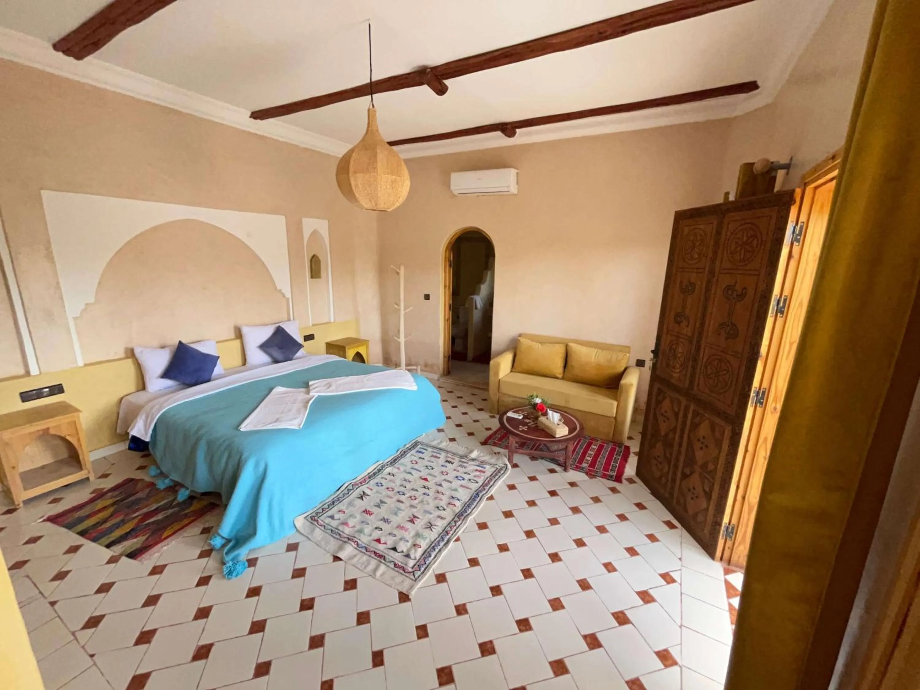 Bed in Oasis Tilogui-Luxury Hotel Restaurant and Desert Excursions In Zagora