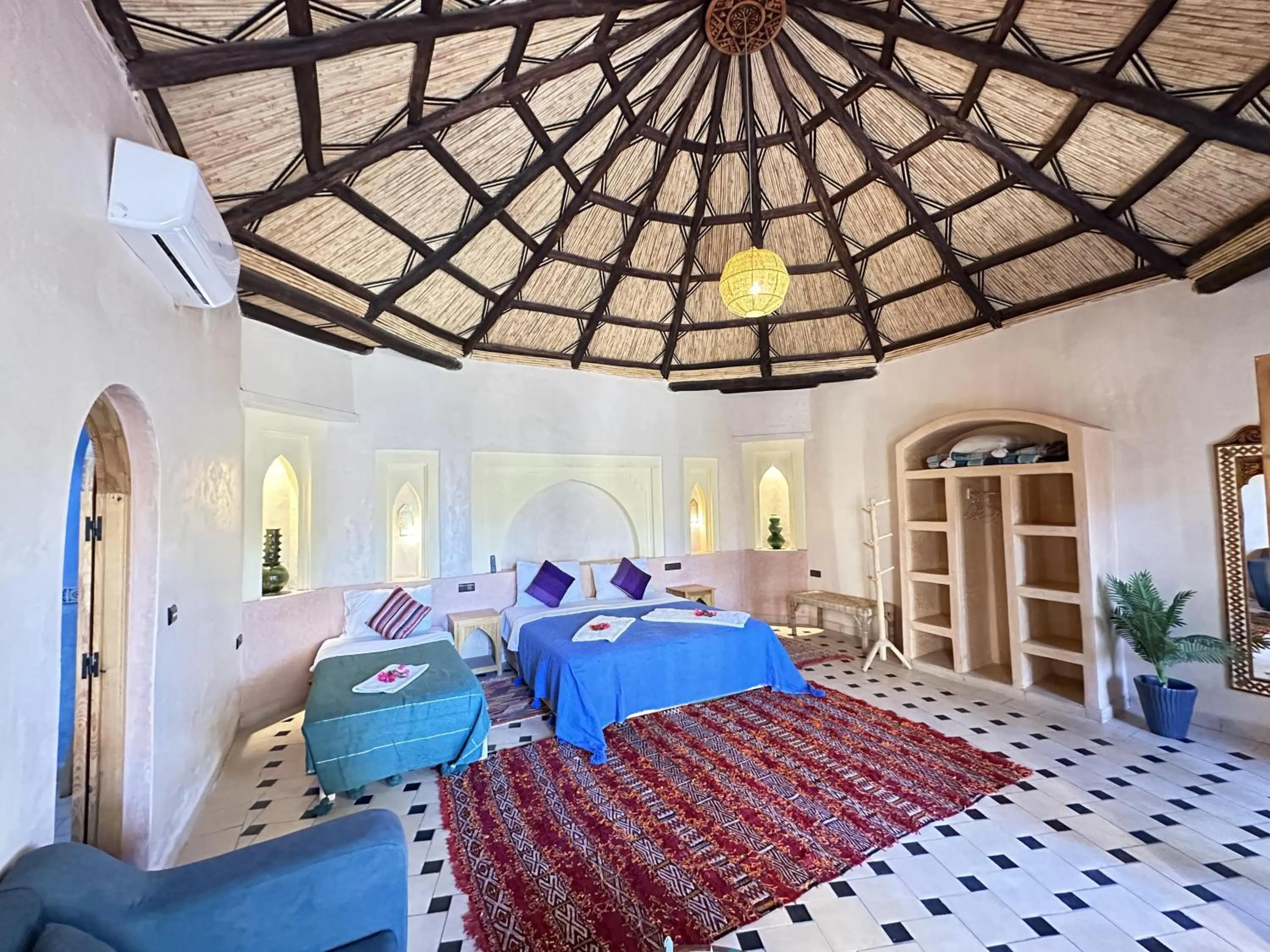Bed in Oasis Tilogui-Luxury Hotel Restaurant and Desert Excursions In Zagora