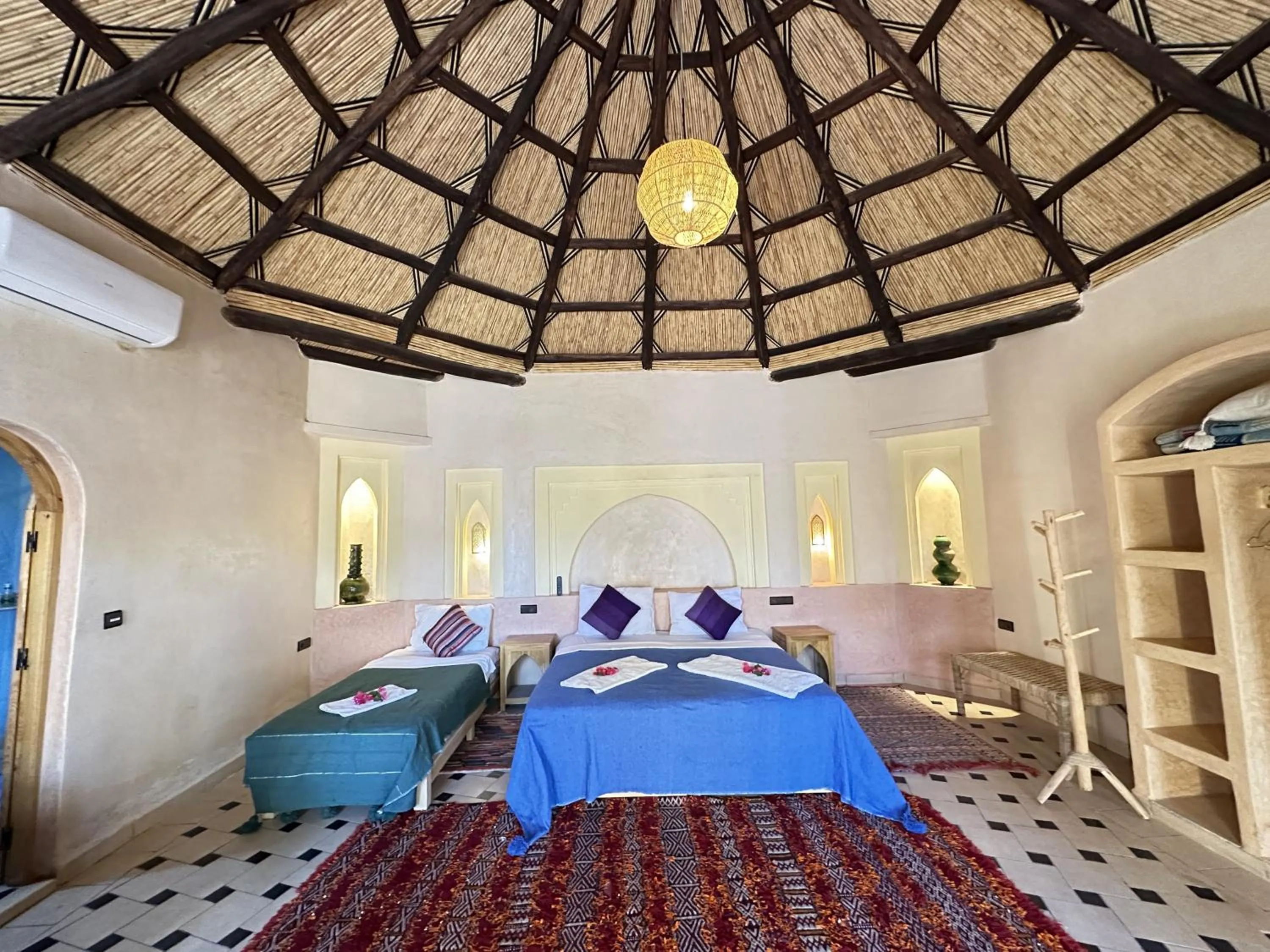Bed in Oasis Tilogui-Luxury Hotel Restaurant and Desert Excursions In Zagora