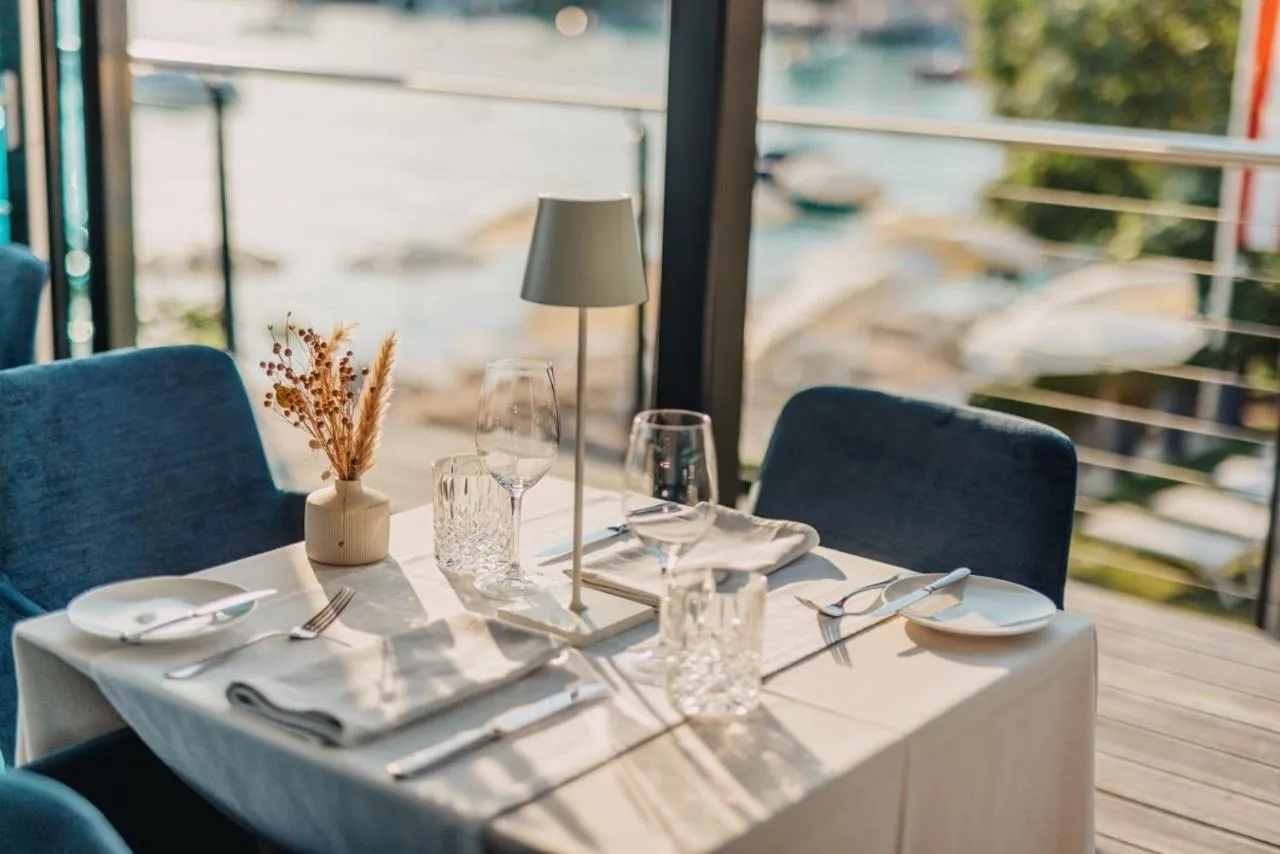 Restaurant/places to eat in Seehotel Dr. Jilly