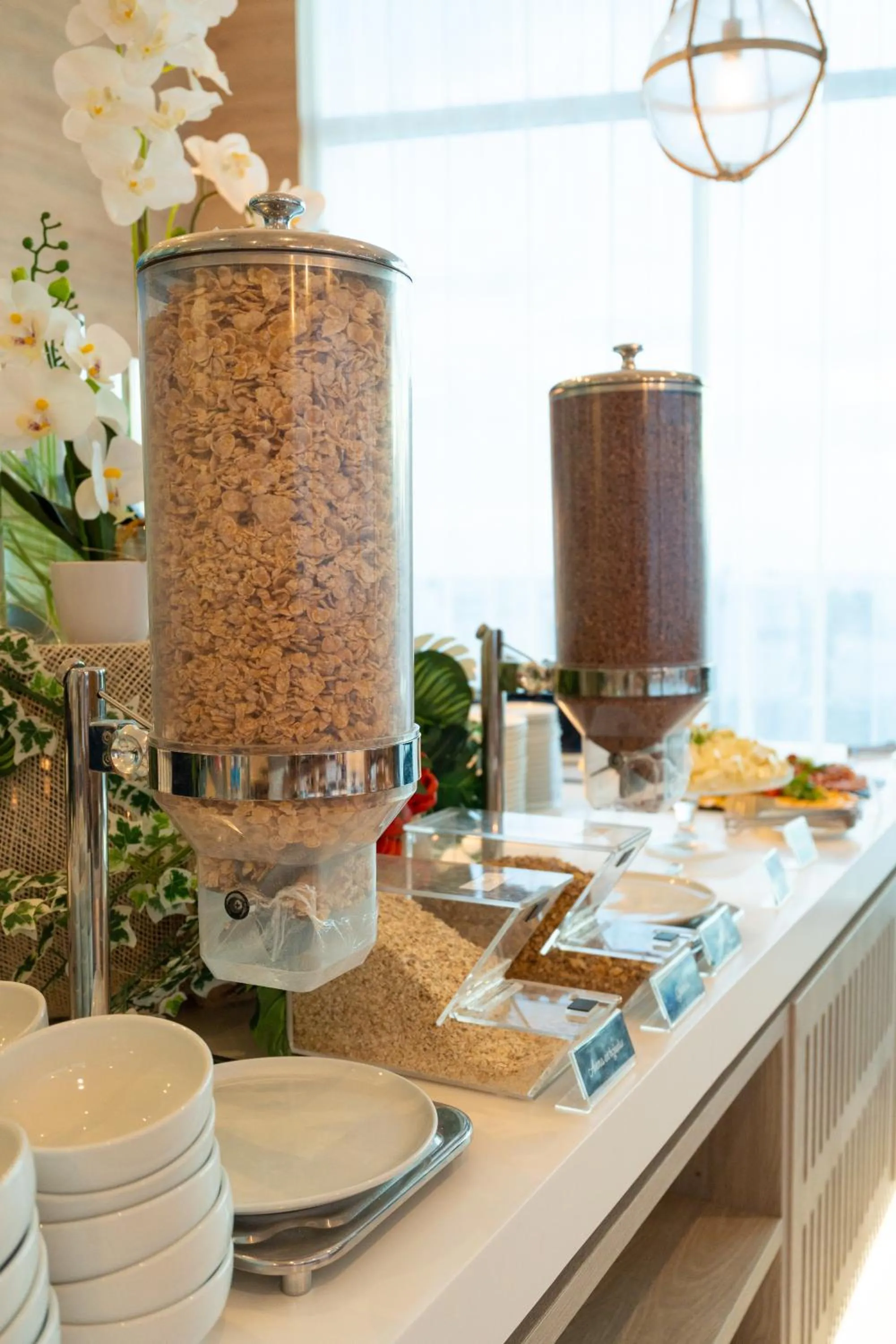 Food and drinks in Aquamare Hotel