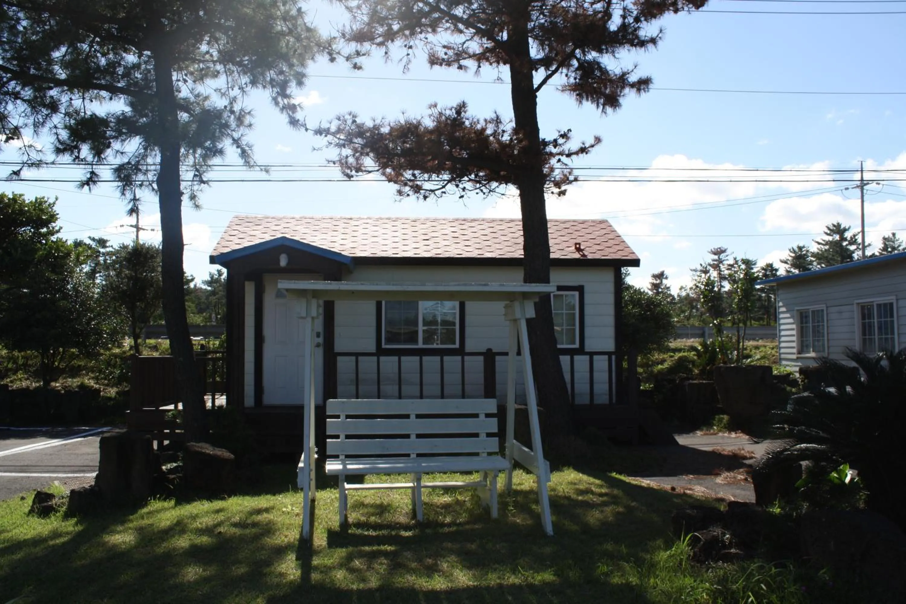 Property building in Jeju Feel House