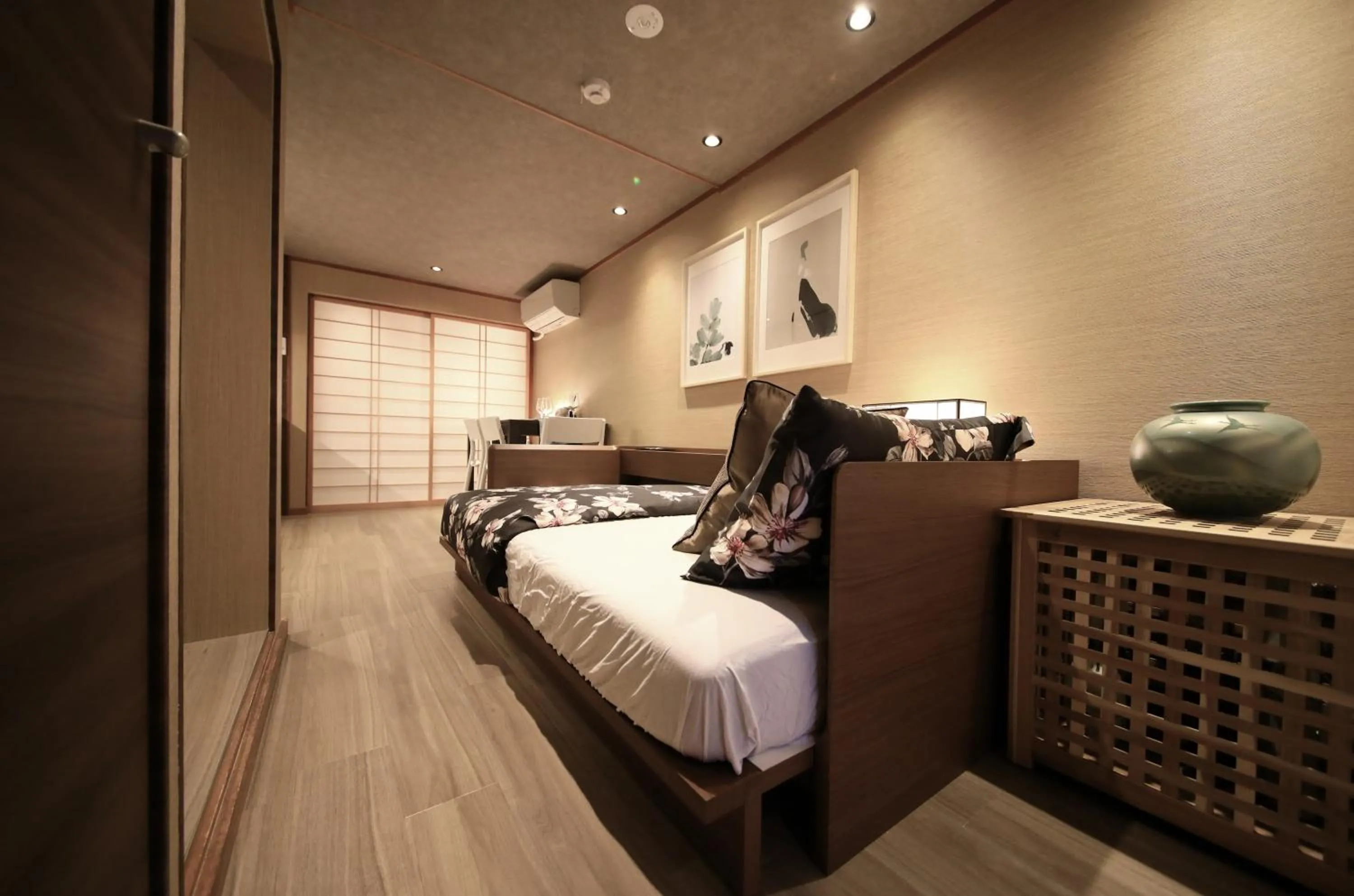 Living room, Bed in Shiki Homes IKKO 9