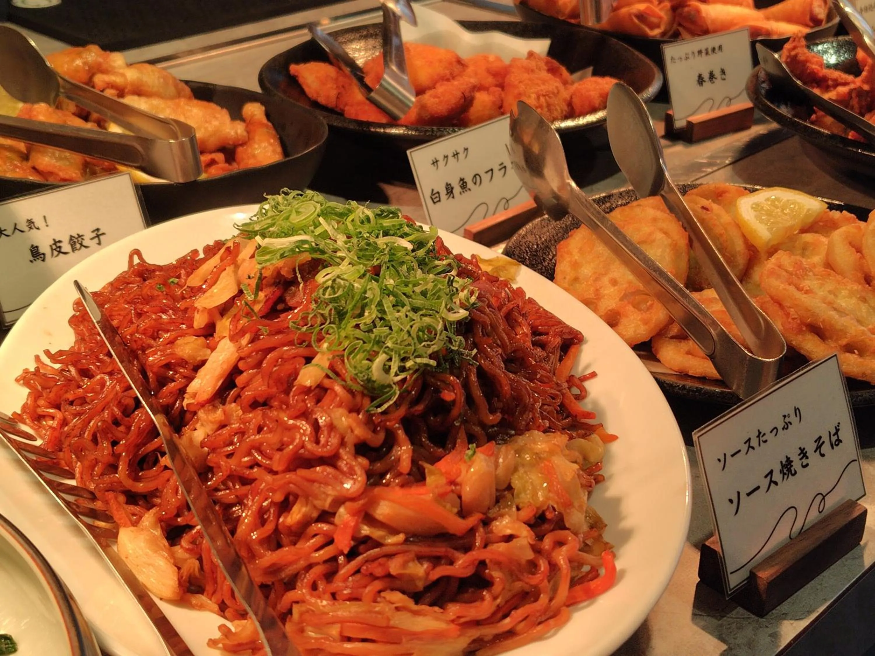 Restaurant/places to eat in Nishitetsu Inn Kochi Harimayabashi