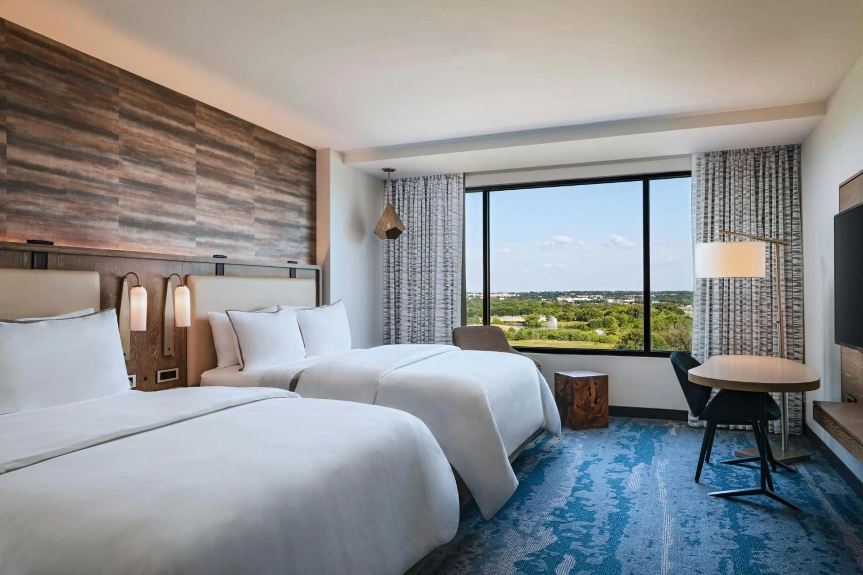 Photo of the whole room, Bed in The Westin Dallas Southlake