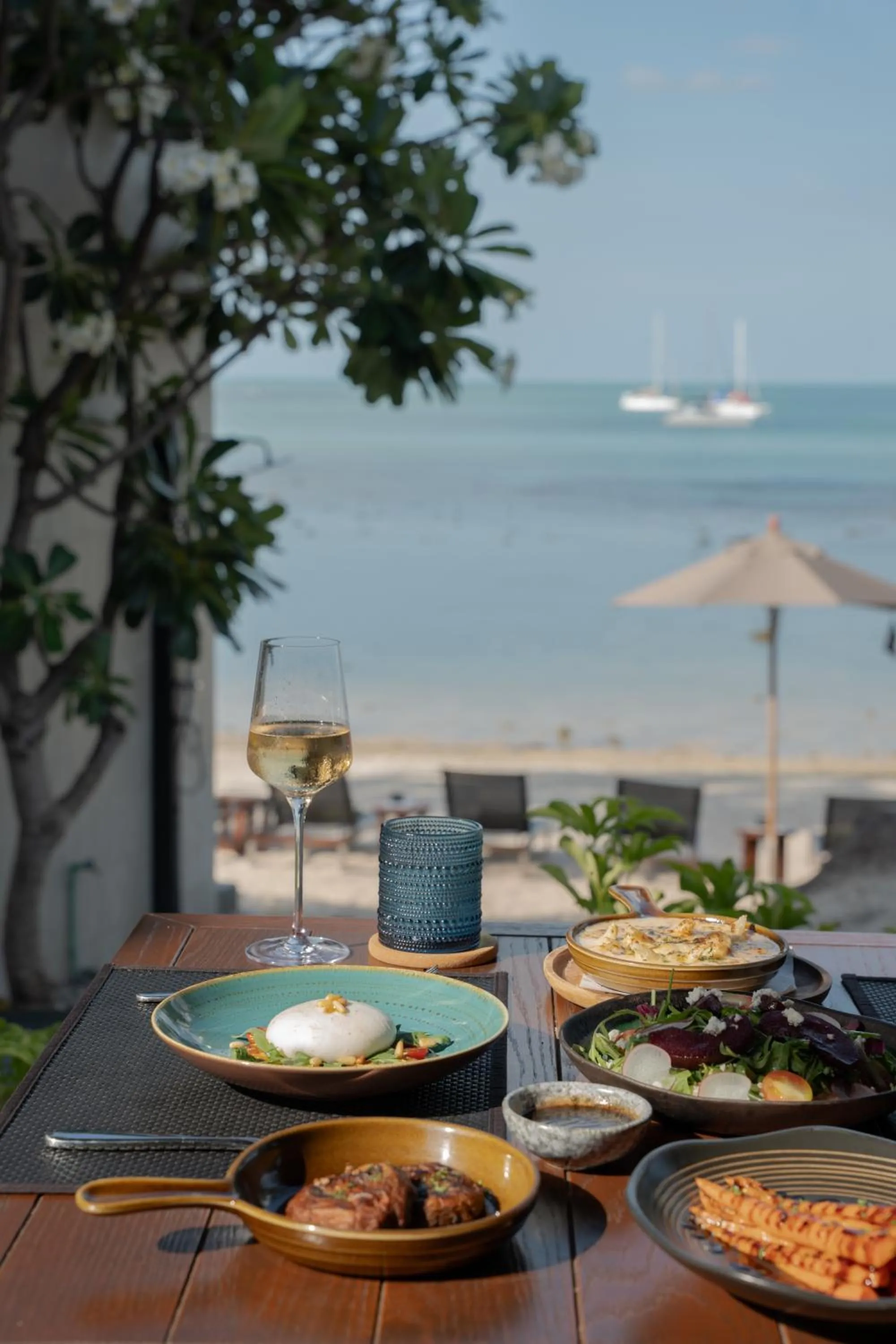 Restaurant/places to eat in Kimpton Kitalay Samui by IHG