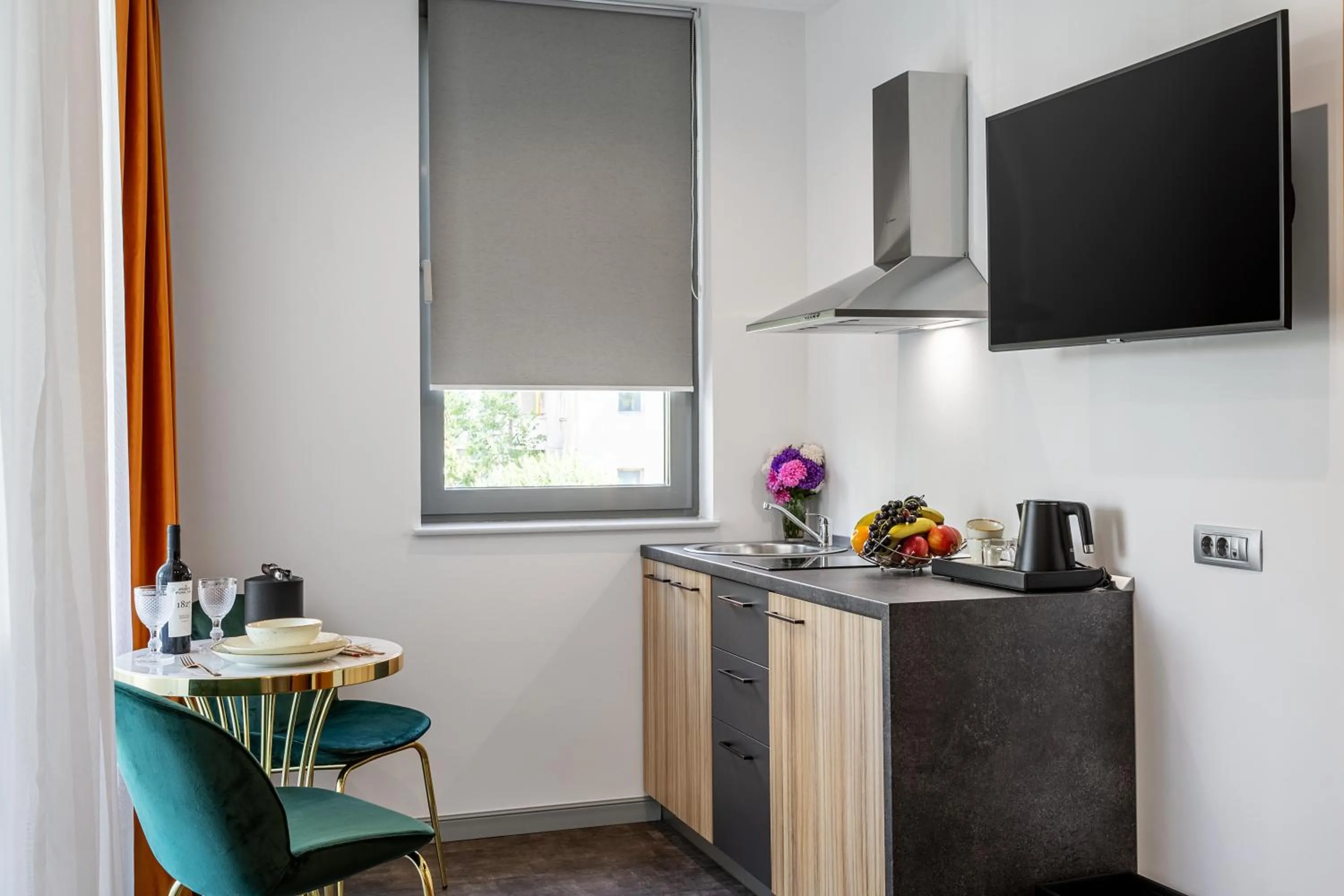 Kitchen or kitchenette in Tomis Garden Bucuresti