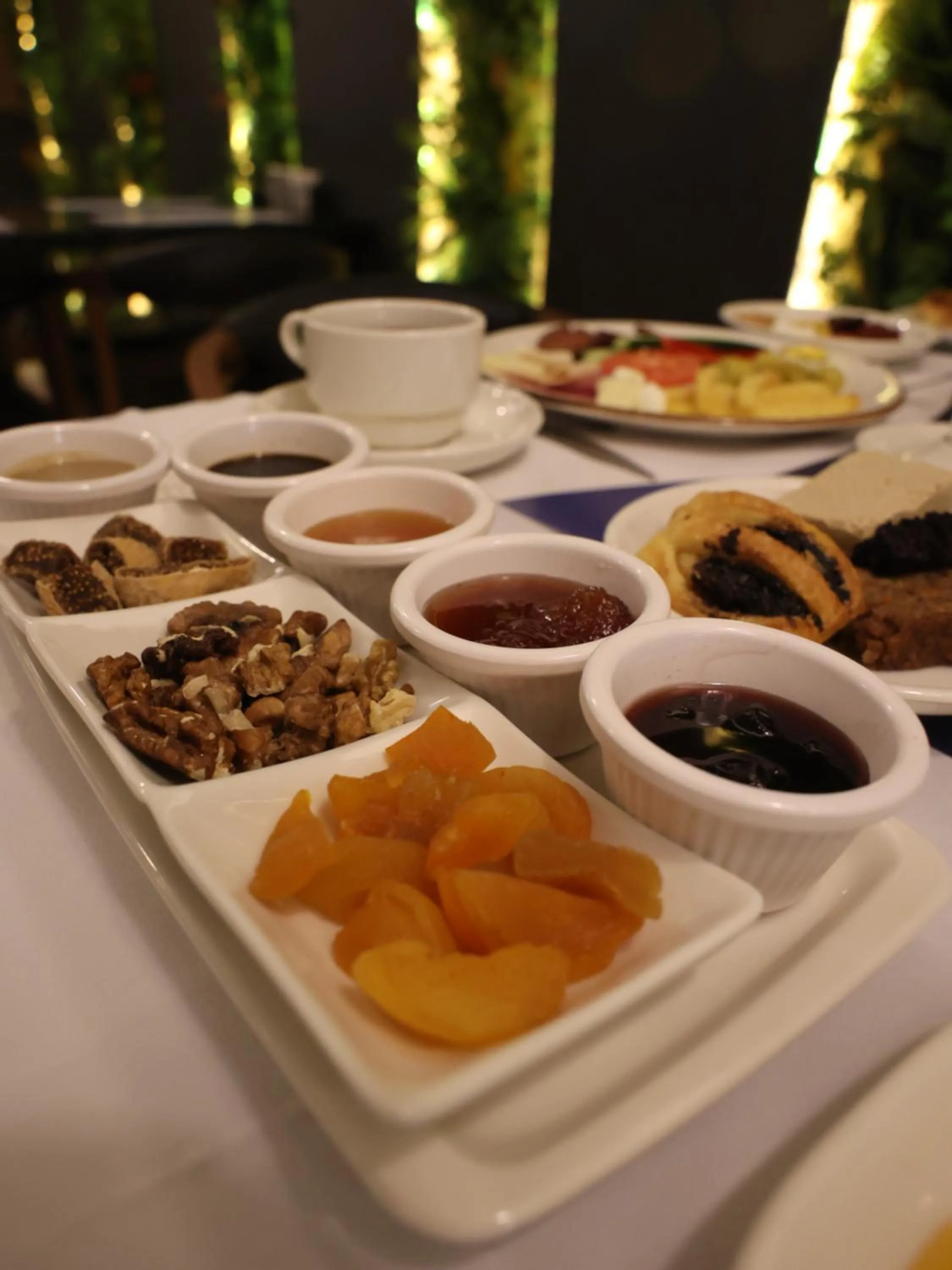 Food and drinks in Best Western Izmir Hotel