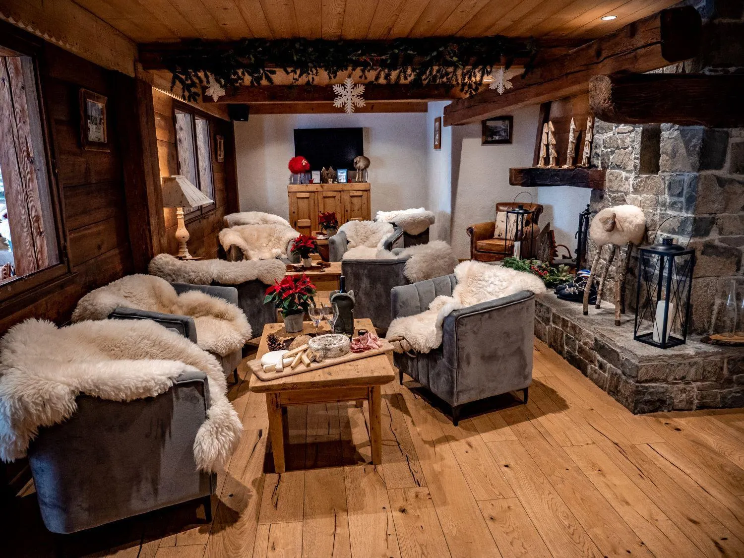 Lounge or bar in Les Chalets de la Serraz