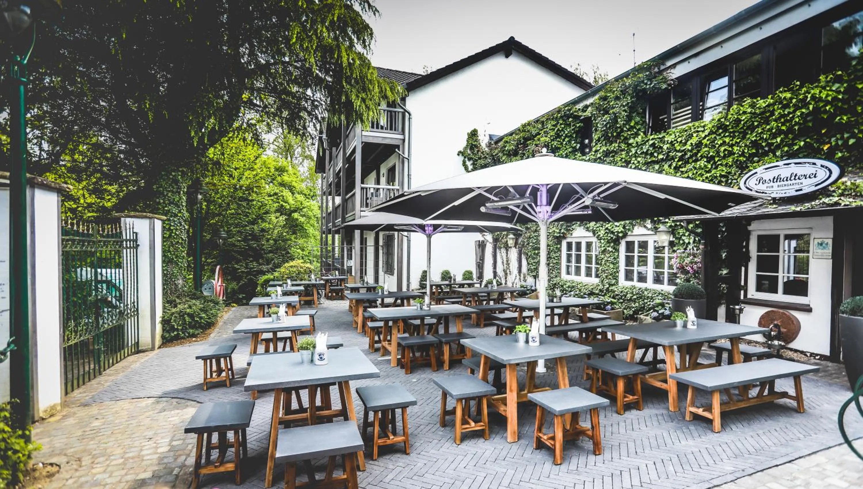Restaurant/places to eat in Hotel Zur Post