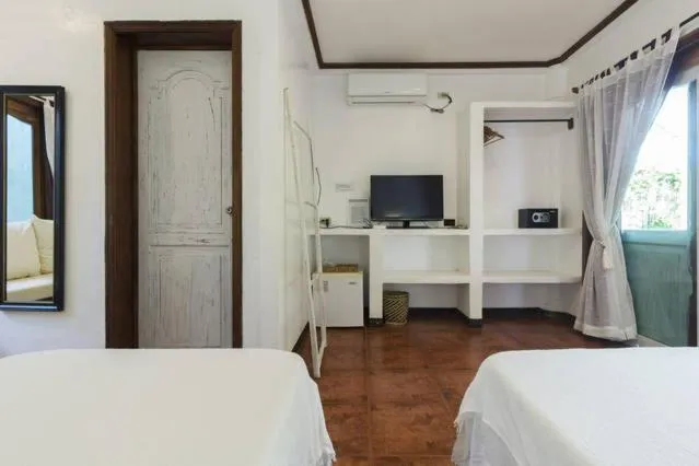 Bed in Lanterna Hotel Boracay