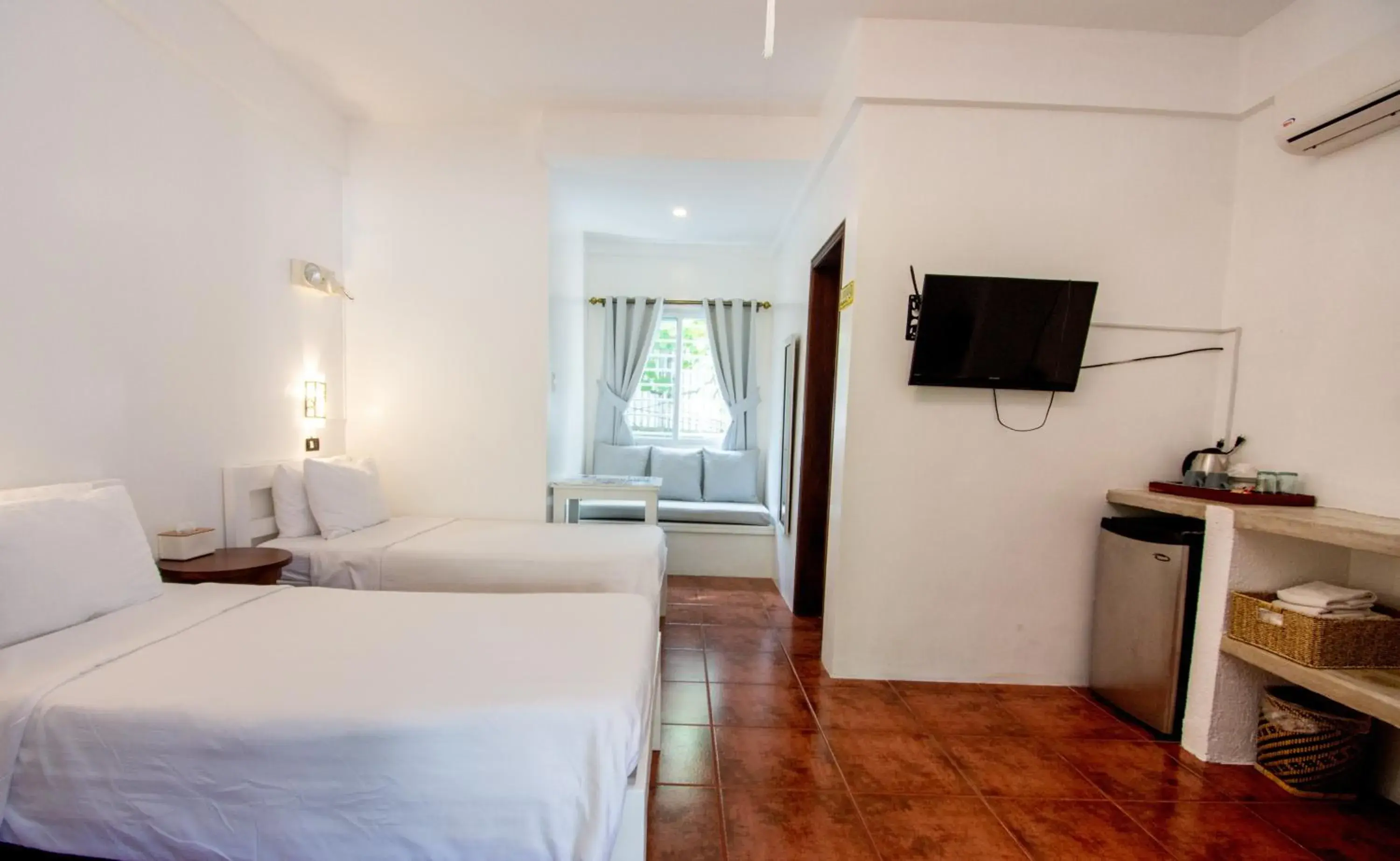 Standard Twin Room in Lanterna Hotel Boracay Standard Twin Room in Lanterna Hotel Boracay