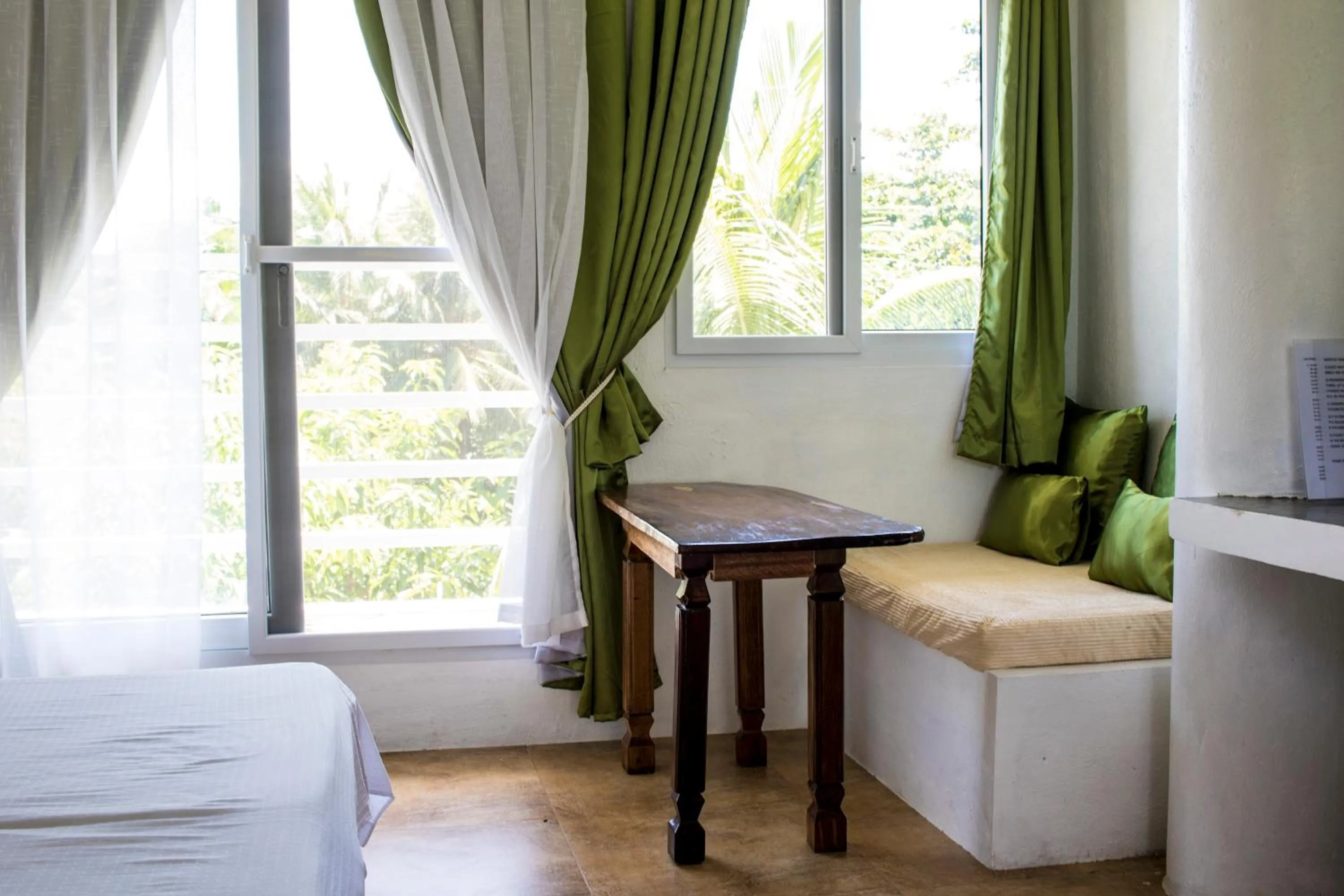 Bed in Lanterna Hotel Boracay