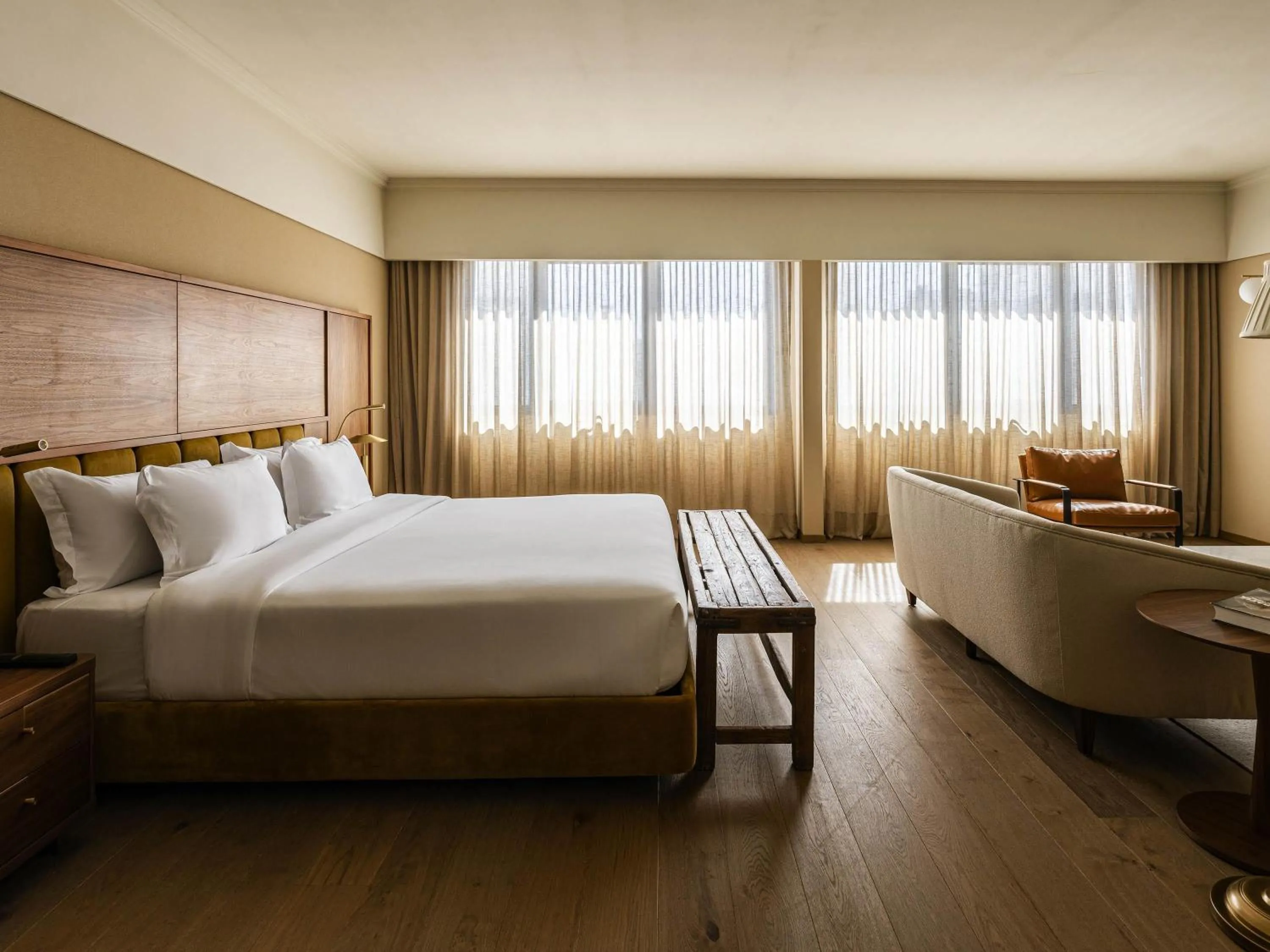 Bedroom, Bed in Costanero Hotel Montevideo - MGallery Collection