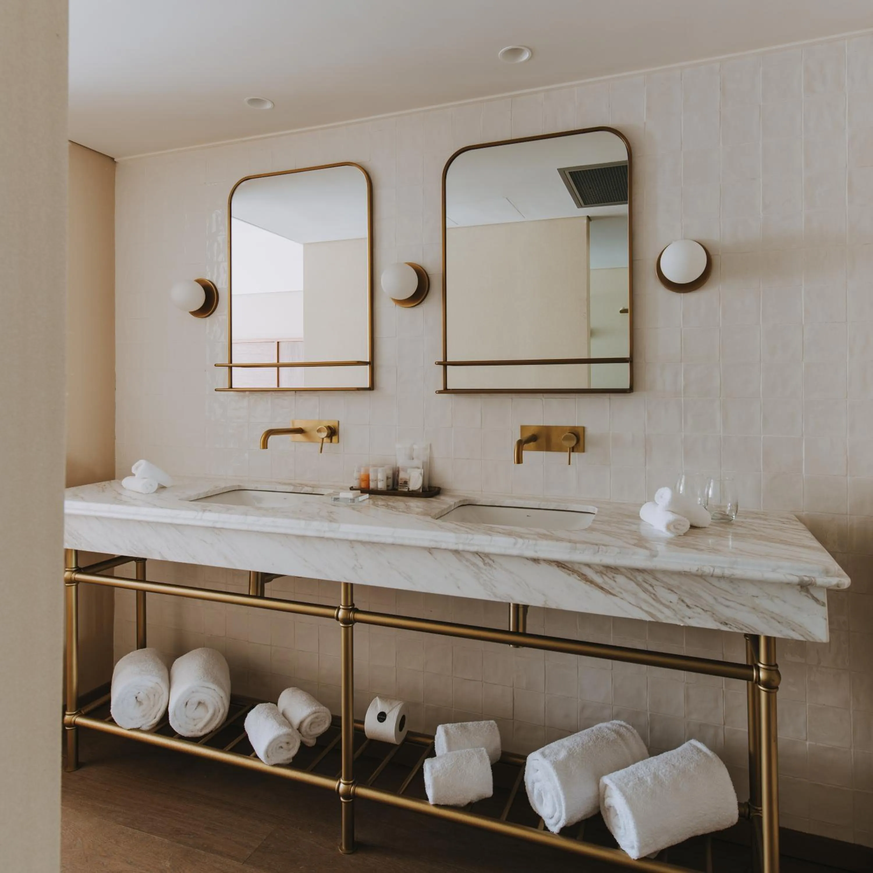 Bathroom in Costanero Hotel Montevideo - MGallery Collection