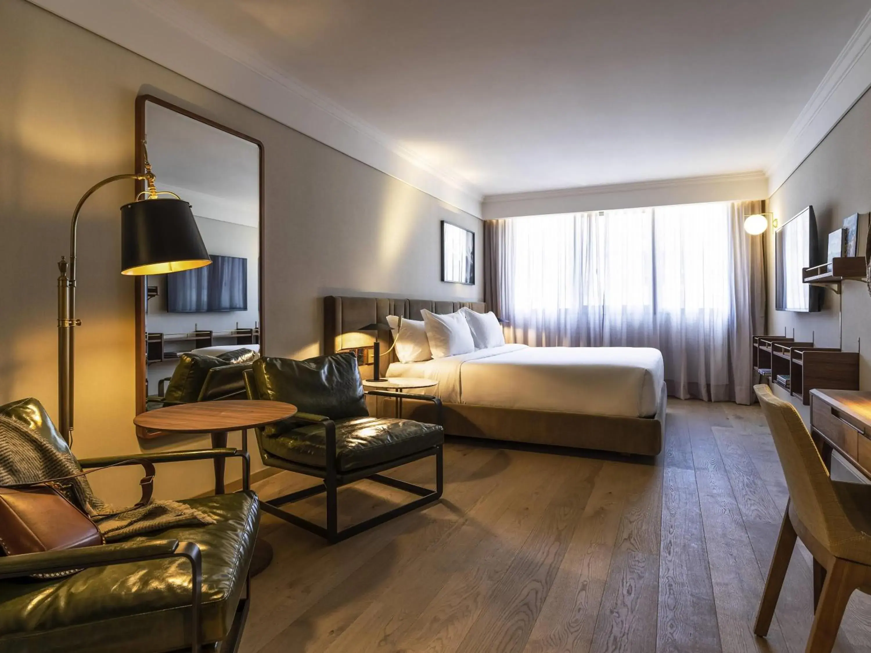 Superior King Room in Costanero Hotel Montevideo - MGallery Collection Superior King Room in Costanero Hotel Montevideo - MGallery Collection