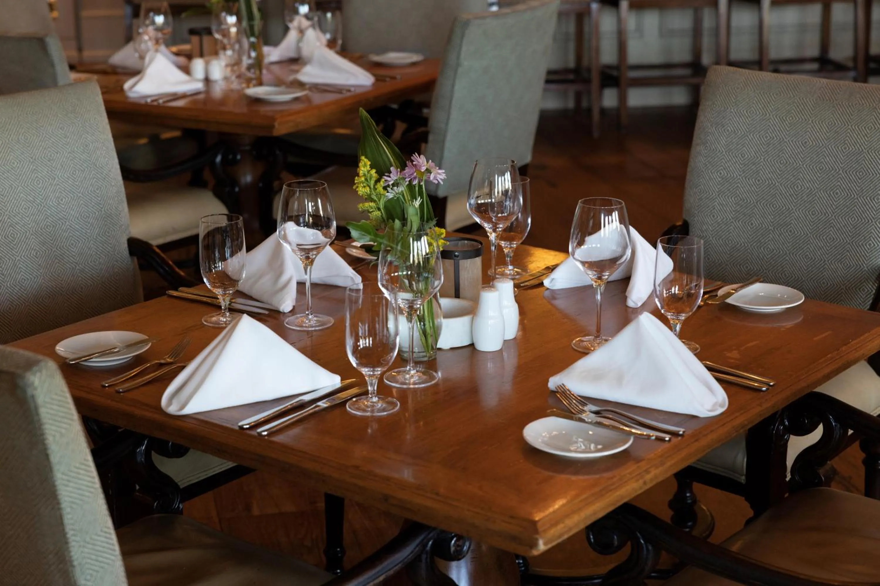 Restaurant/places to eat in Inn and Club at Harbour Town