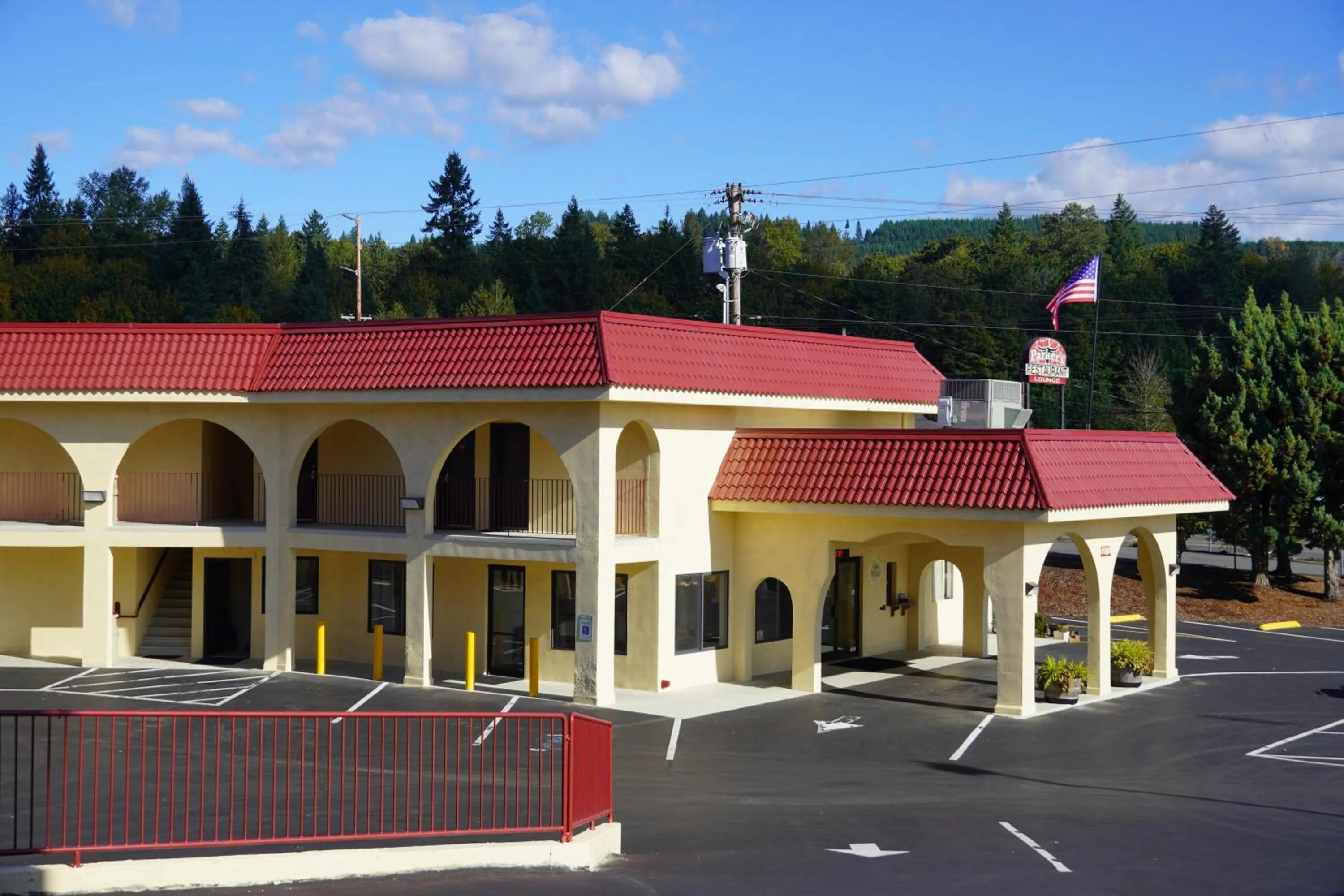 Property building in Timberland Inn & Suites