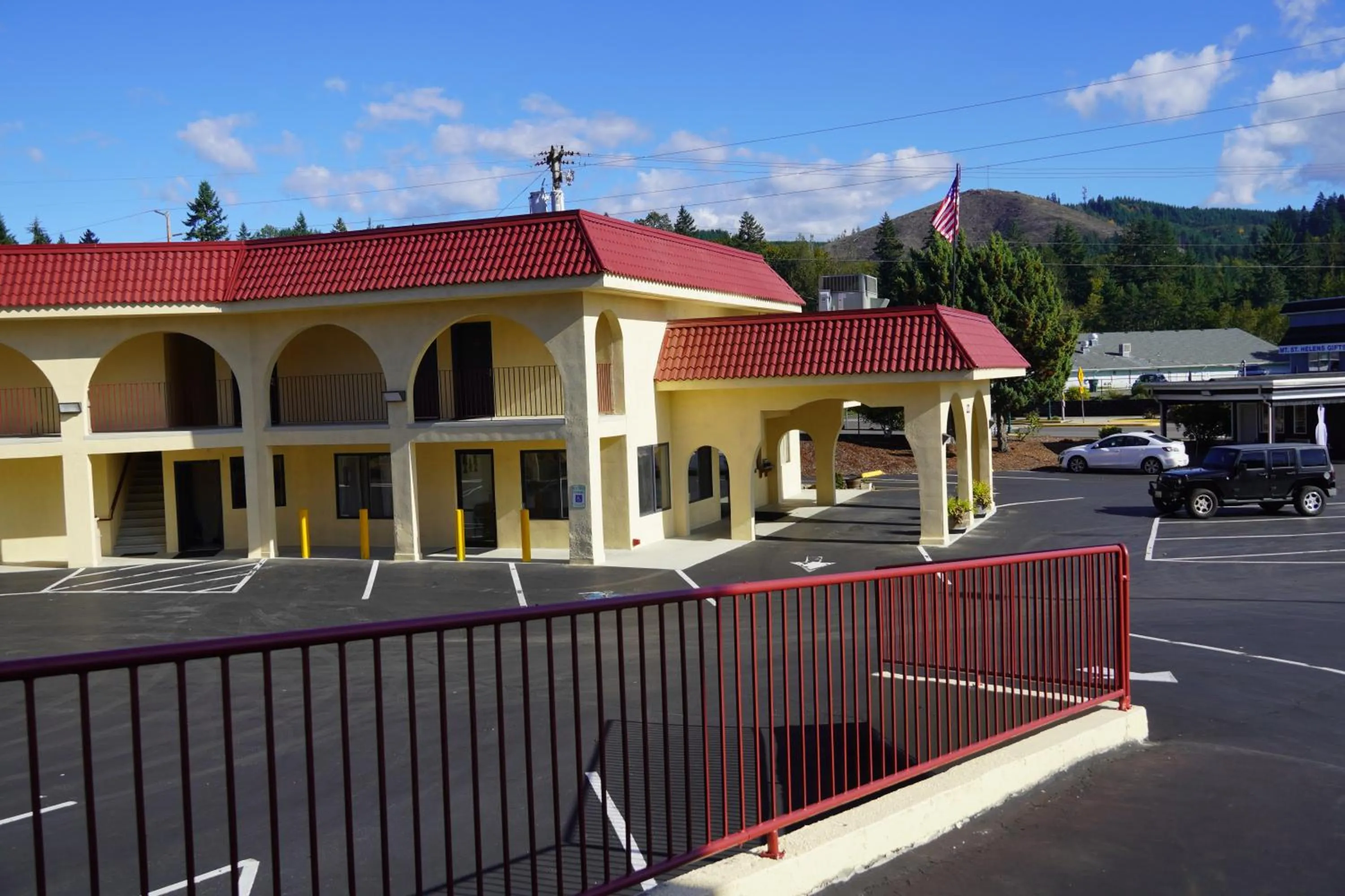 Property building in Timberland Inn & Suites