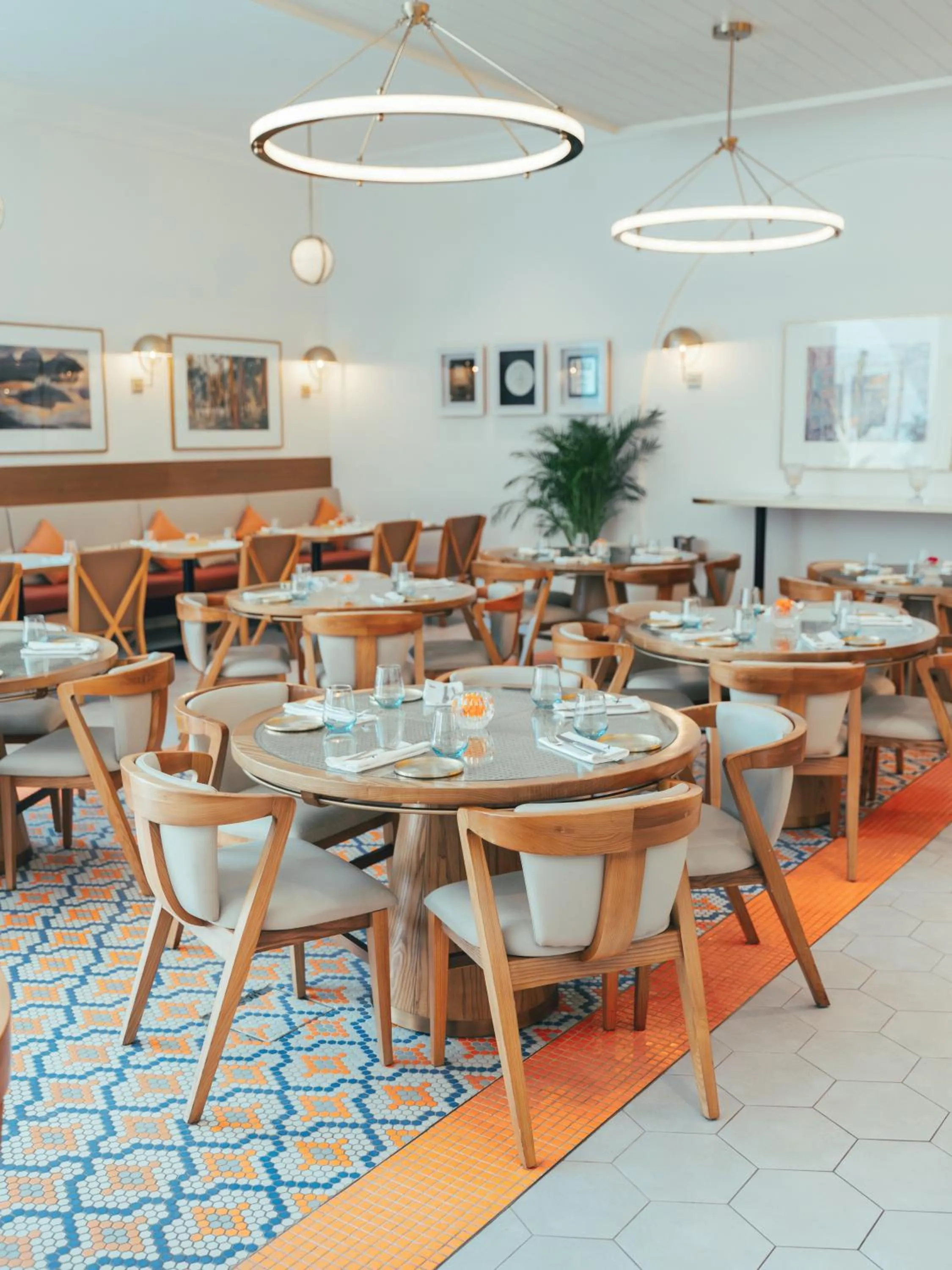 Restaurant/places to eat in The H Dubai