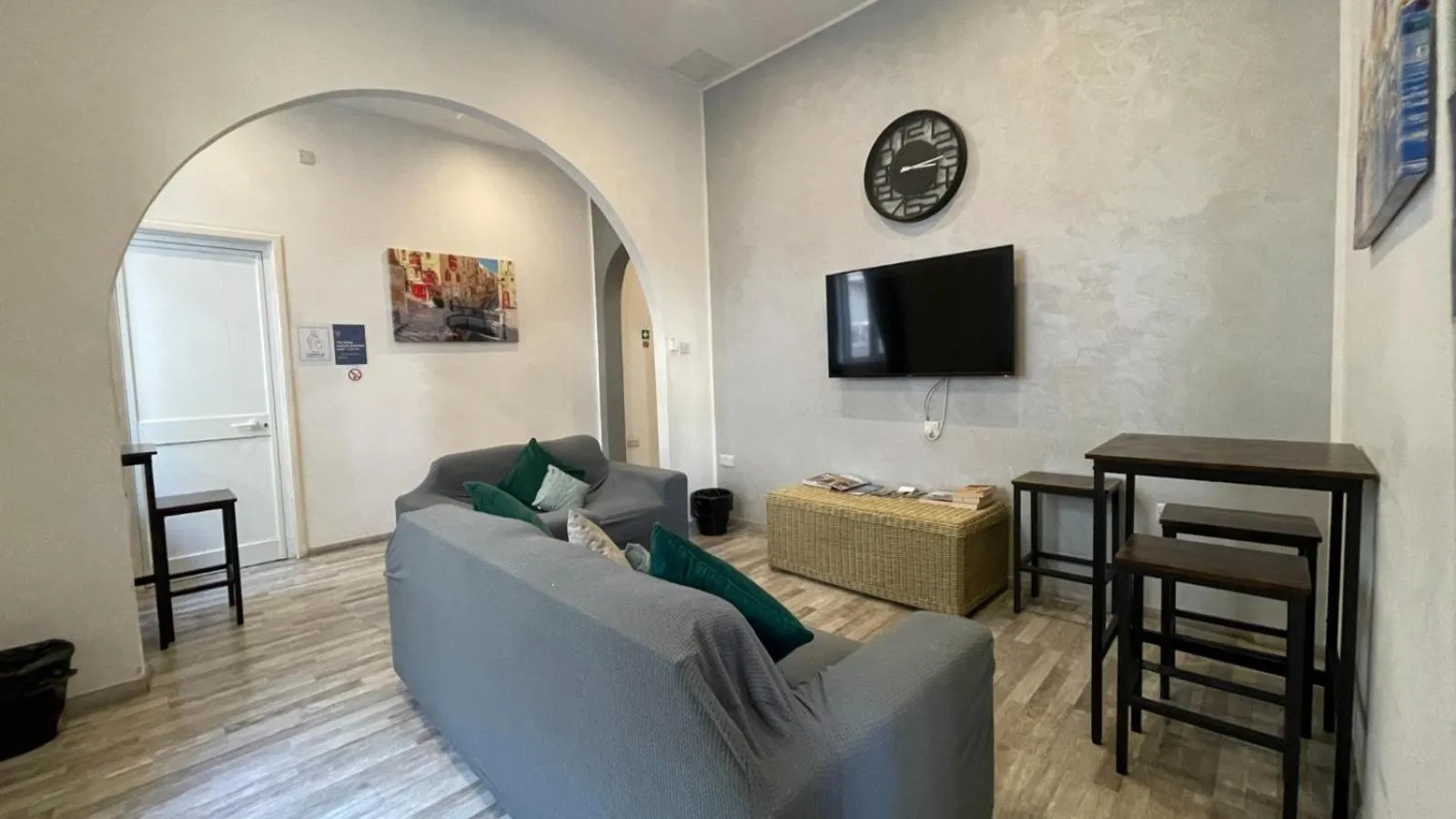 Living room in Bookarest Hostel Malta