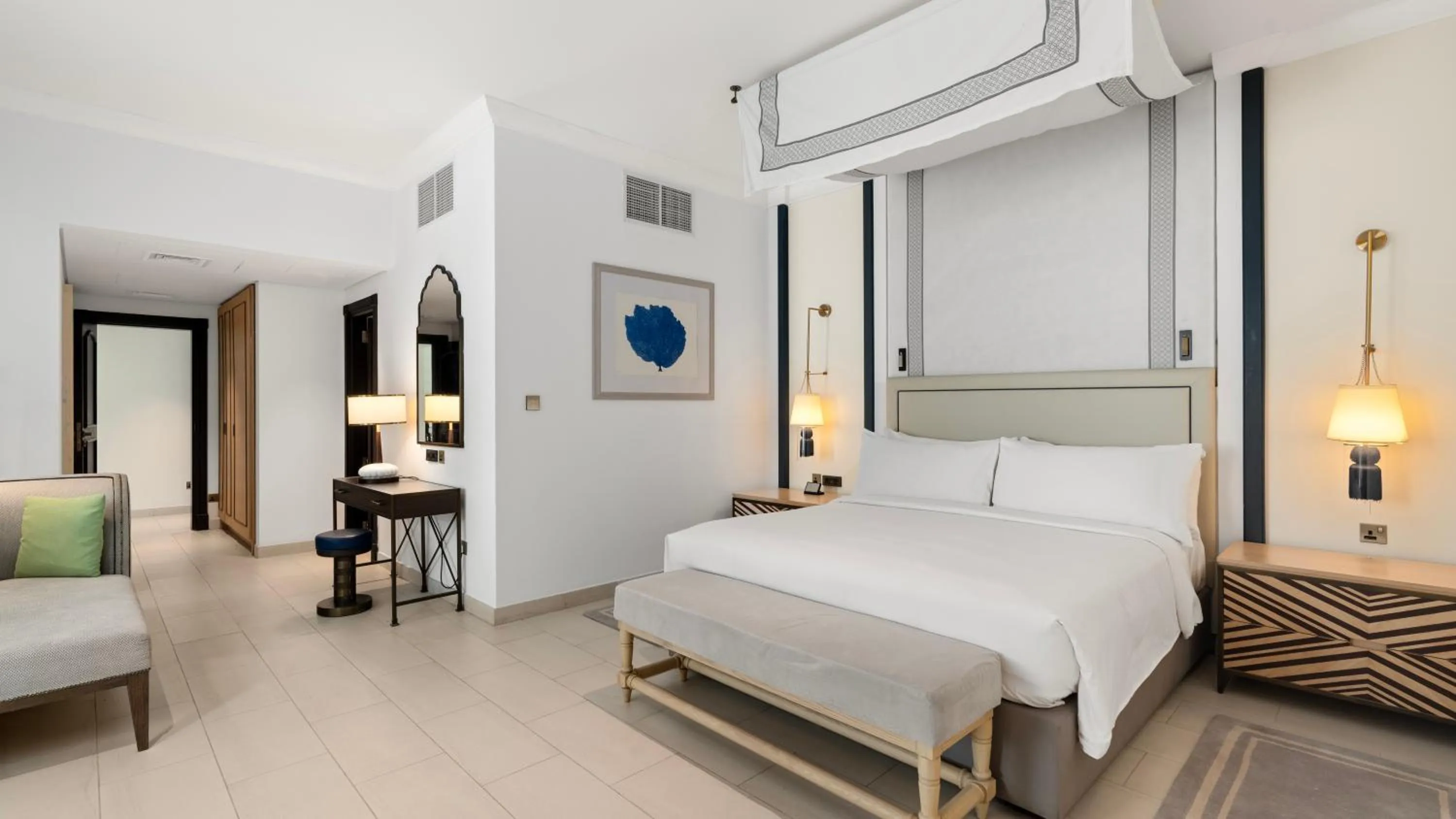 Bedroom, Bed in Hilton Ras Al Khaimah Beach Resort