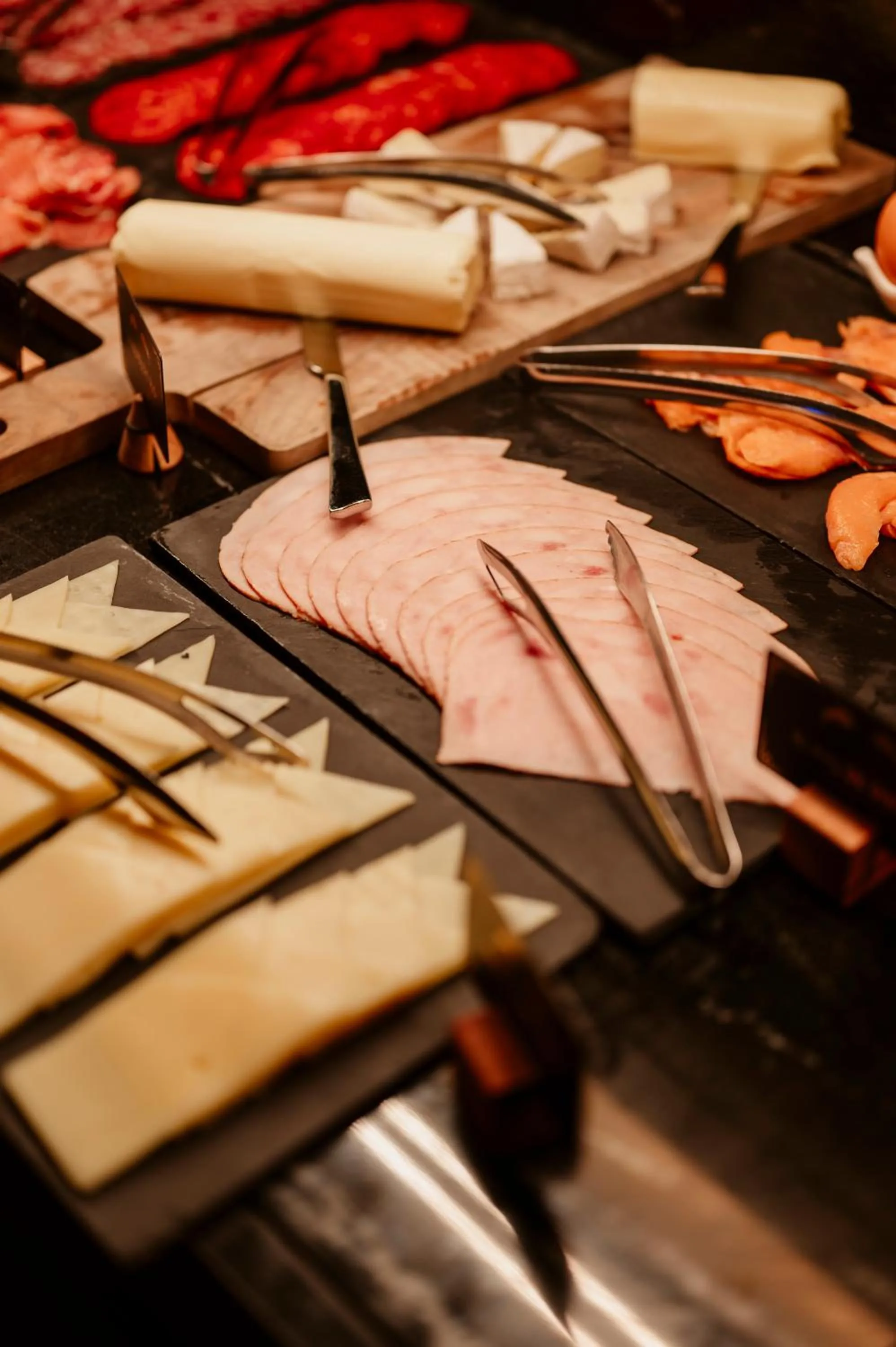 Breakfast in Hotel Dali Val d'Europe, Tapestry Collection by Hilton