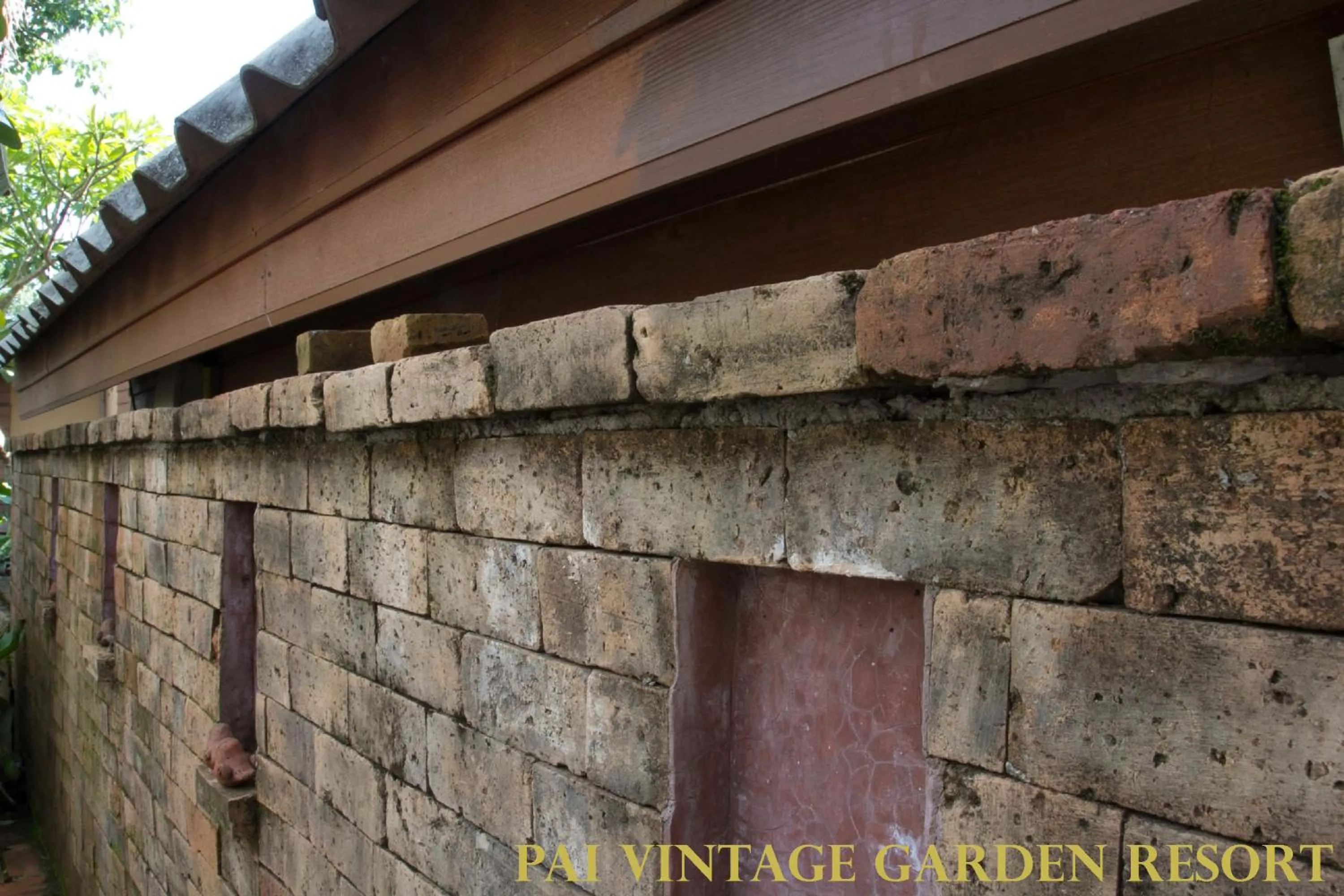 Facade/entrance in Pai Vintage Garden Resort