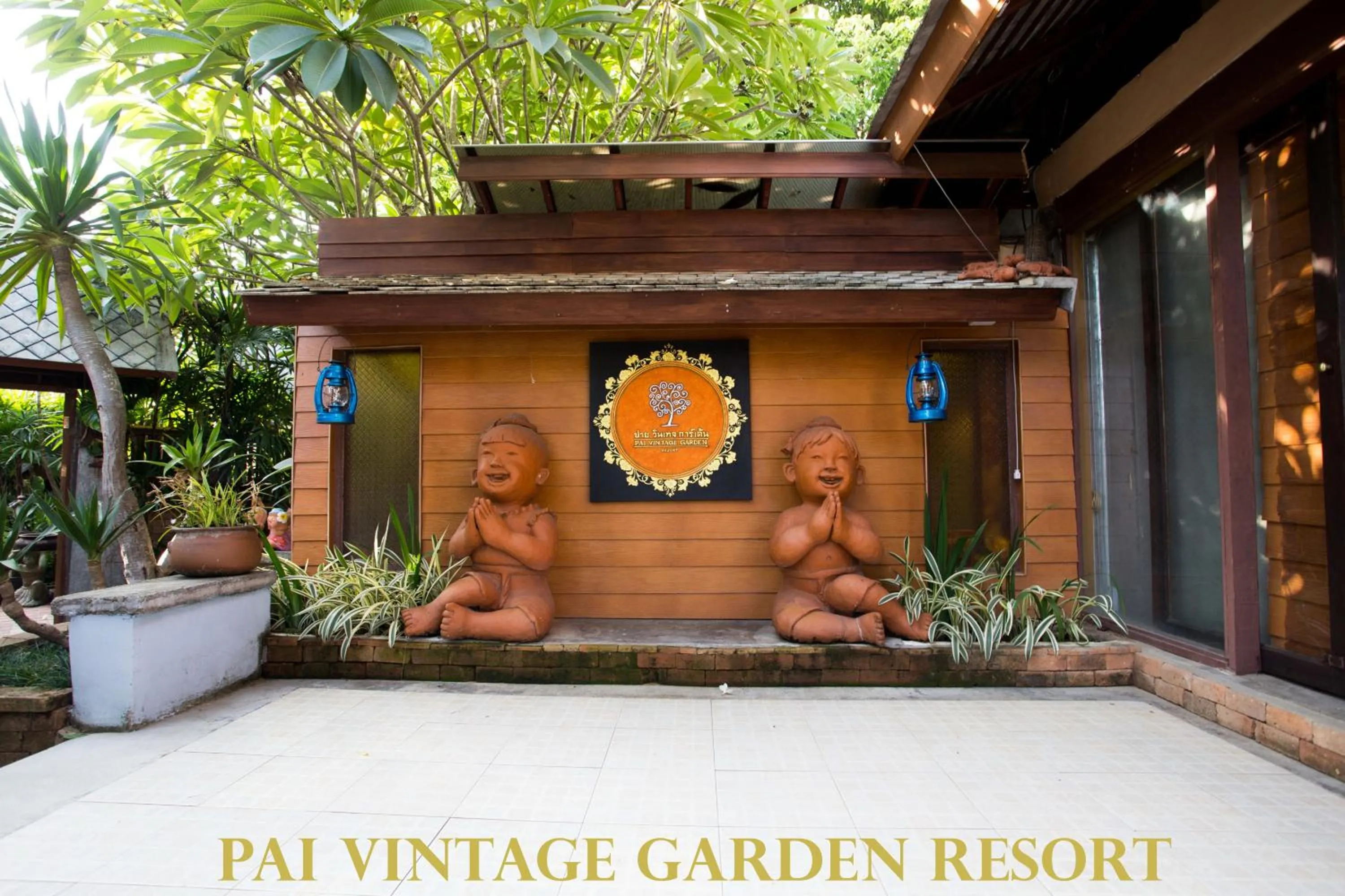 Facade/entrance in Pai Vintage Garden Resort