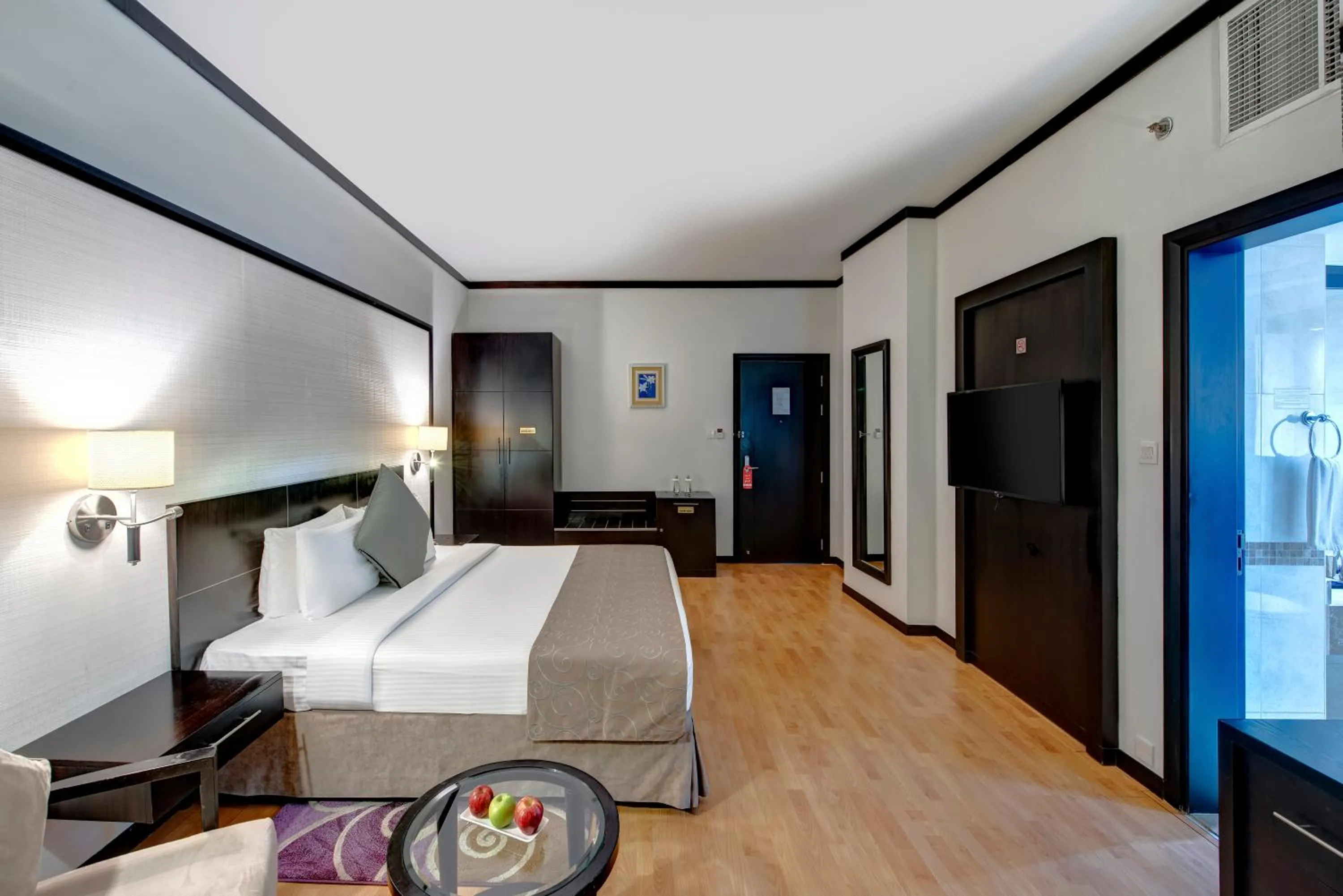 TV and multimedia, Bed in Grandeur Hotel Al Barsha