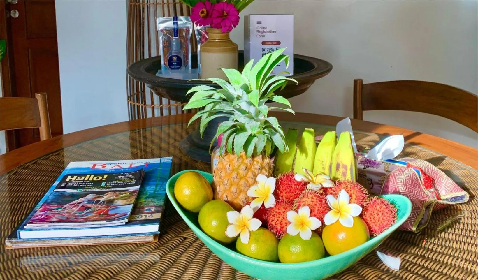 Food and drinks in Villa Naga Maya