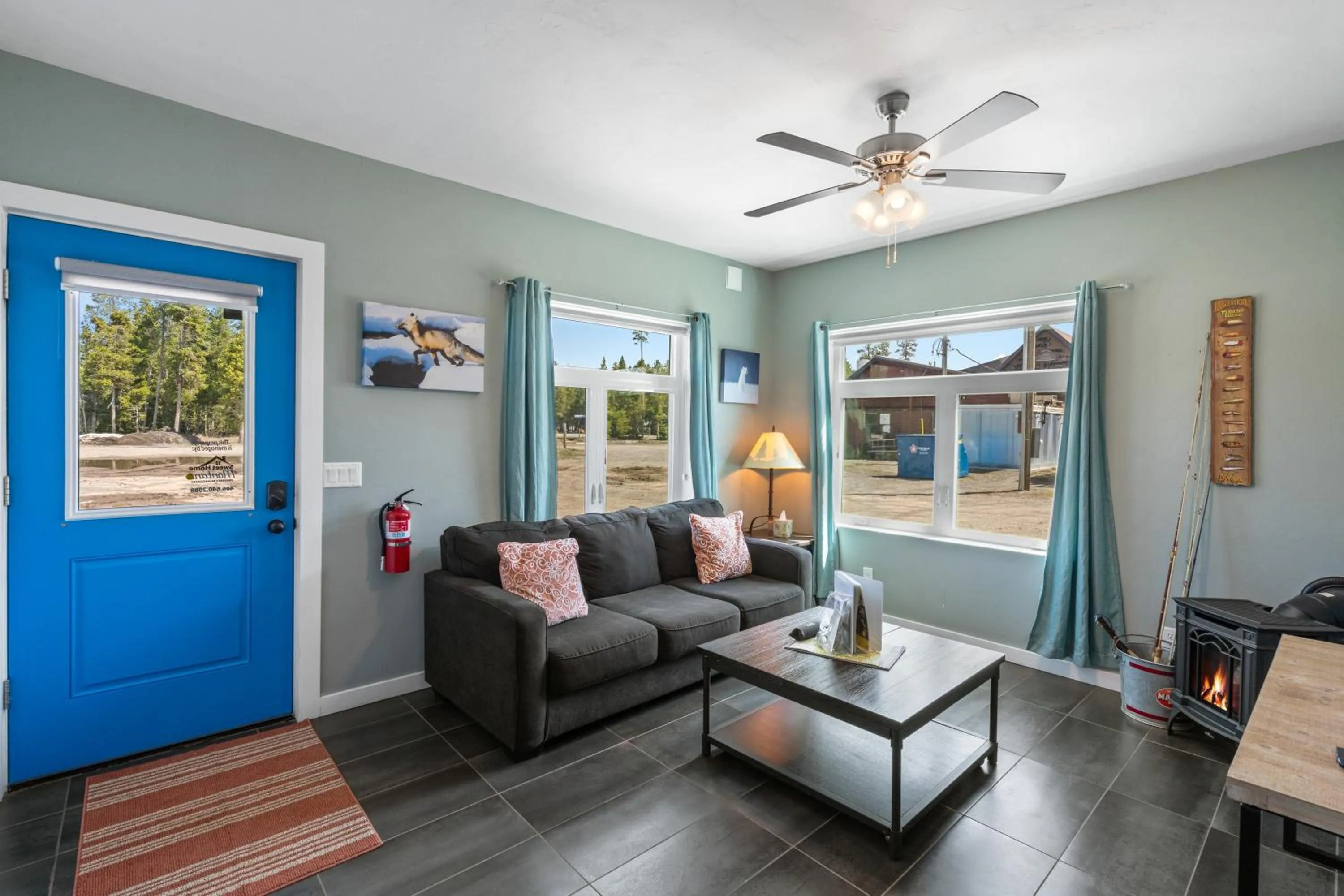 TV and multimedia in Castle in the Sky Unit X