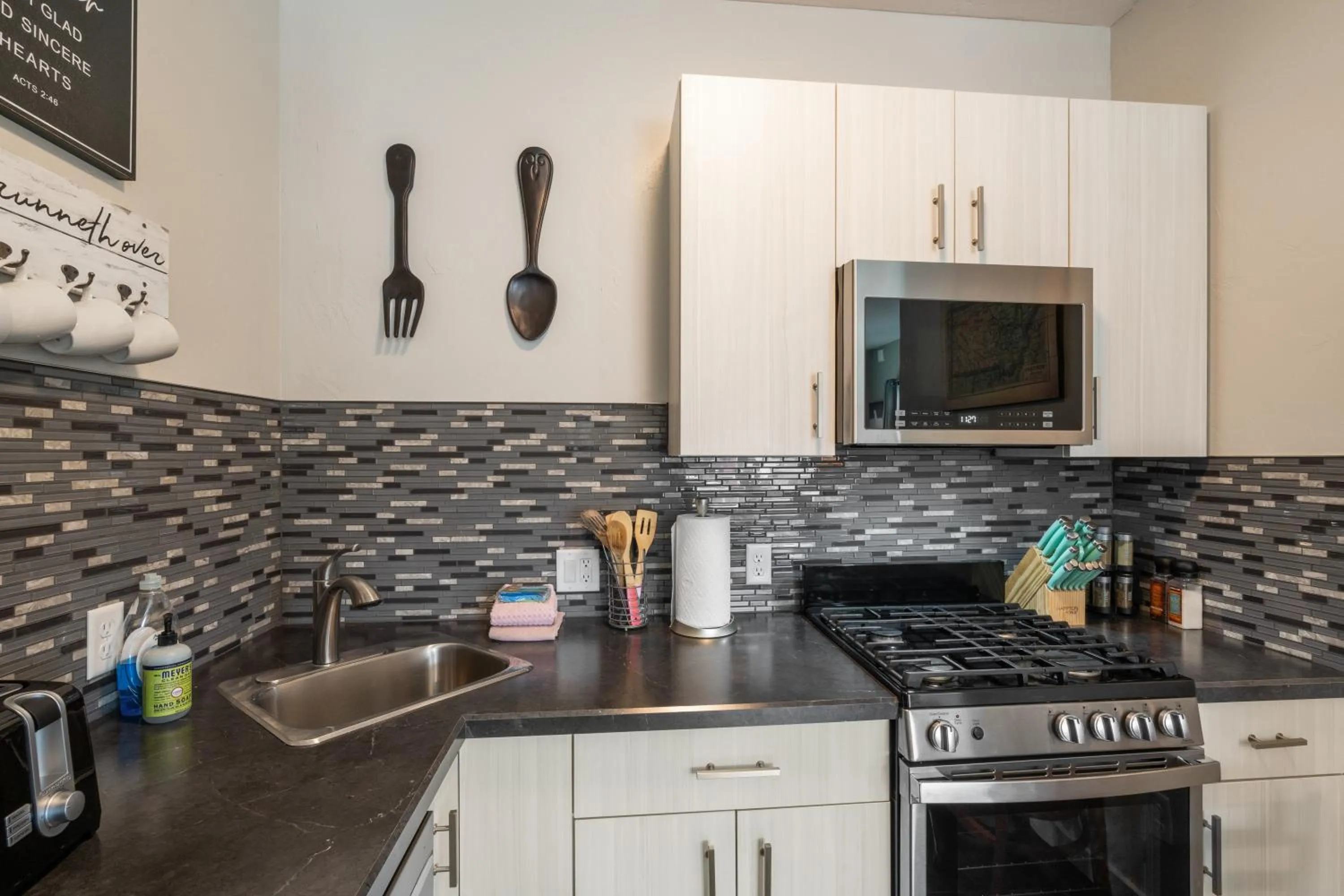 Kitchen or kitchenette in Castle in the Sky Unit X