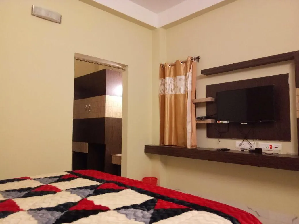 Bed in Jungle Bell Resort