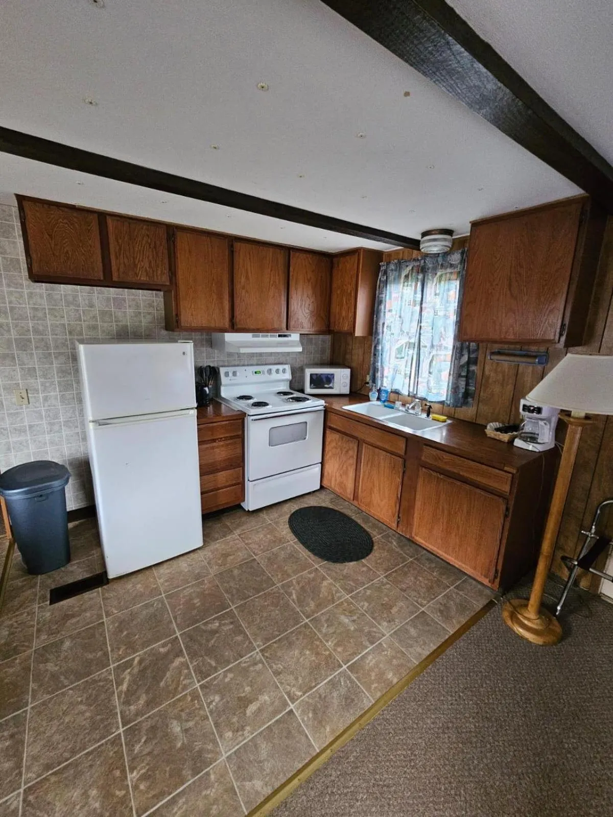 kitchen in Denali RV Park & Motel