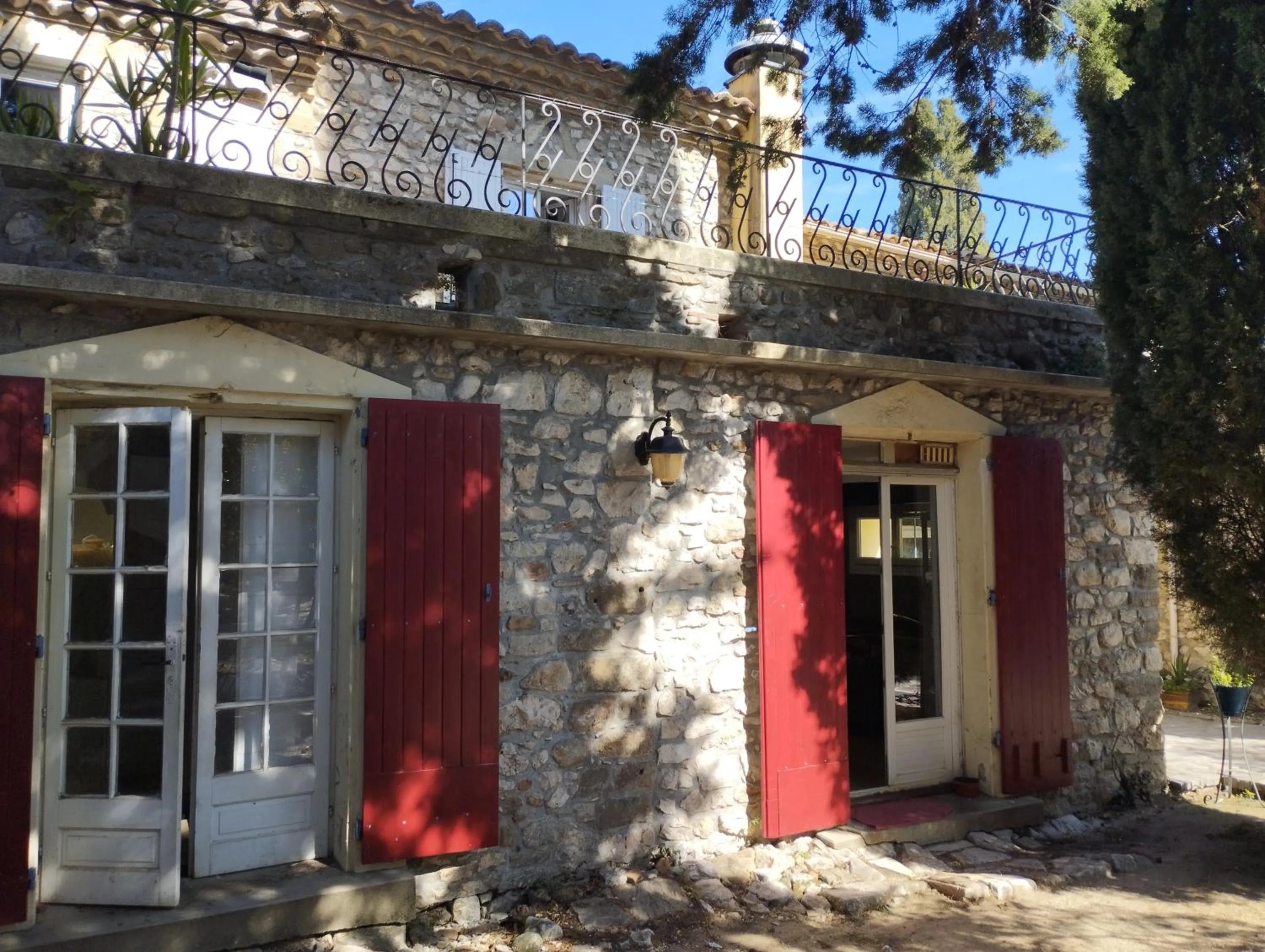 Garden in Logis Hotel Restaurant L'Esquielle